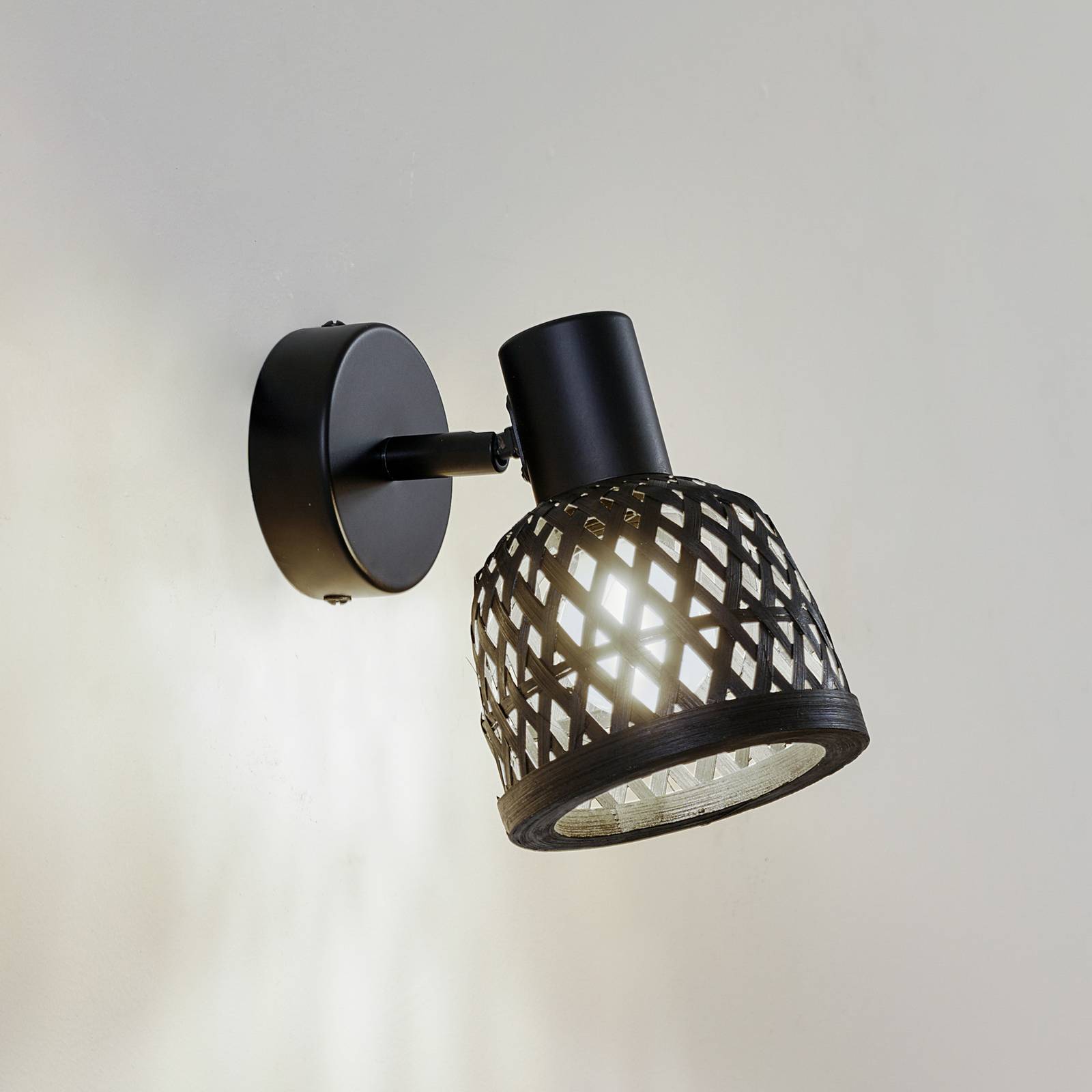 Lindby Wandleuchte Eskil, Ø 10 cm, schwarz, Bambus Lindby Wandleuchte Eskil, Ø 10 cm, schwarz, Bambus von LINDBY