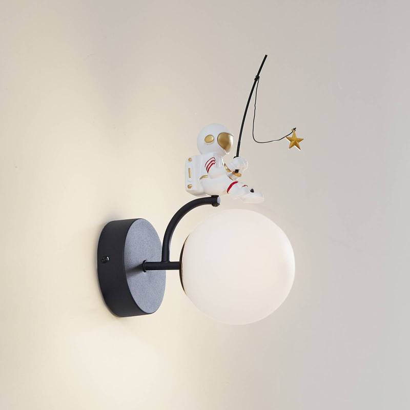 Lindby Wandleuchte Kosmo, Kunststoff, Astronaut, 30 cm hoch von LINDBY