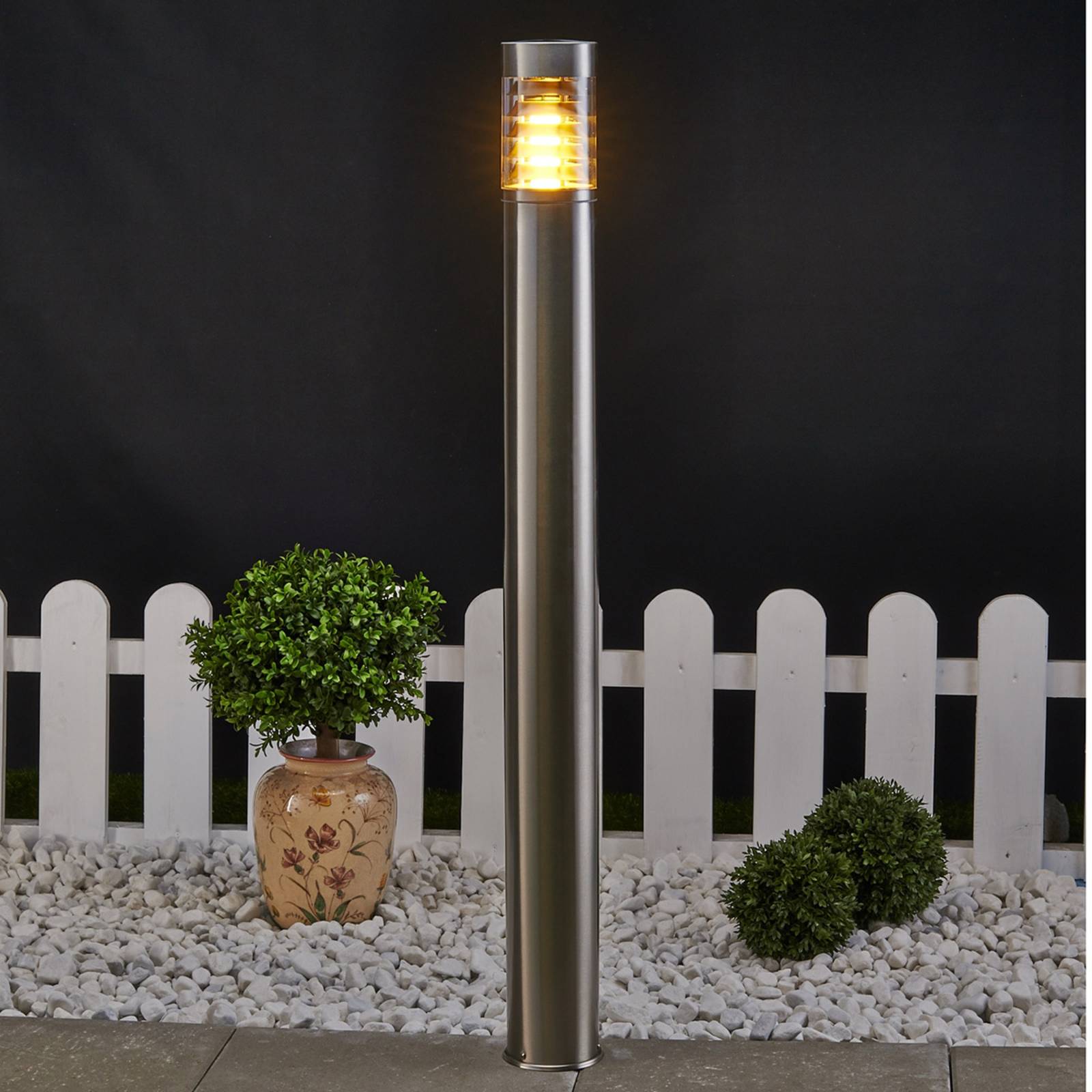 Lindby Wegeleuchte Enja, 100 cm, Edelstahl, IP44, E27 Lindby Wegeleuchte Enja, 100 cm, Edelstahl, IP44, E27 von LINDBY