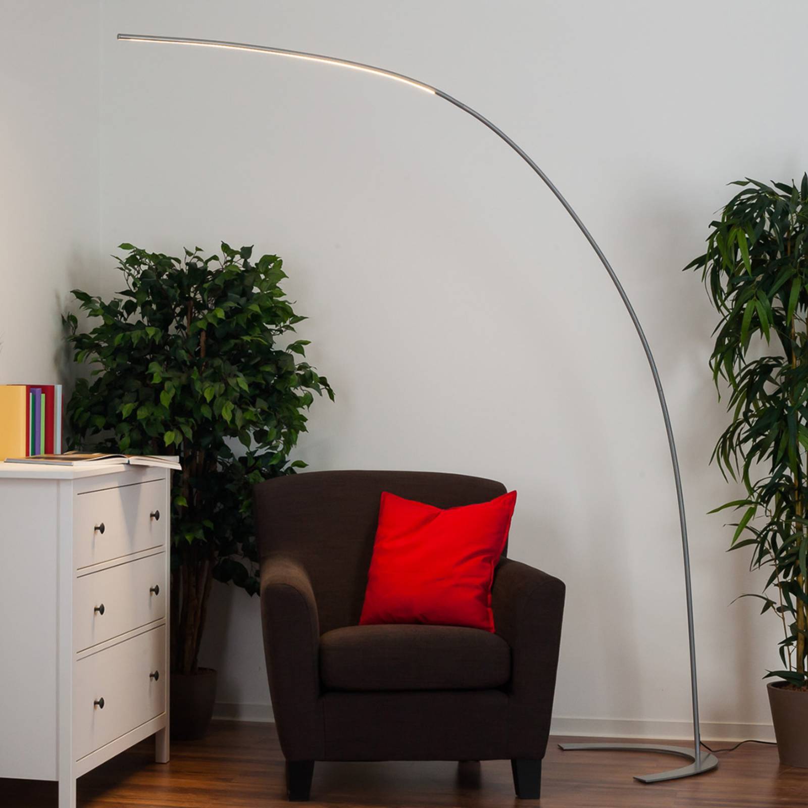 Lindby LED-Stehleuchte Danua, silber, Metall, Höhe 200cm Lindby LED-Stehleuchte Danua, silber, Metall, Höhe 200cm von LINDBY