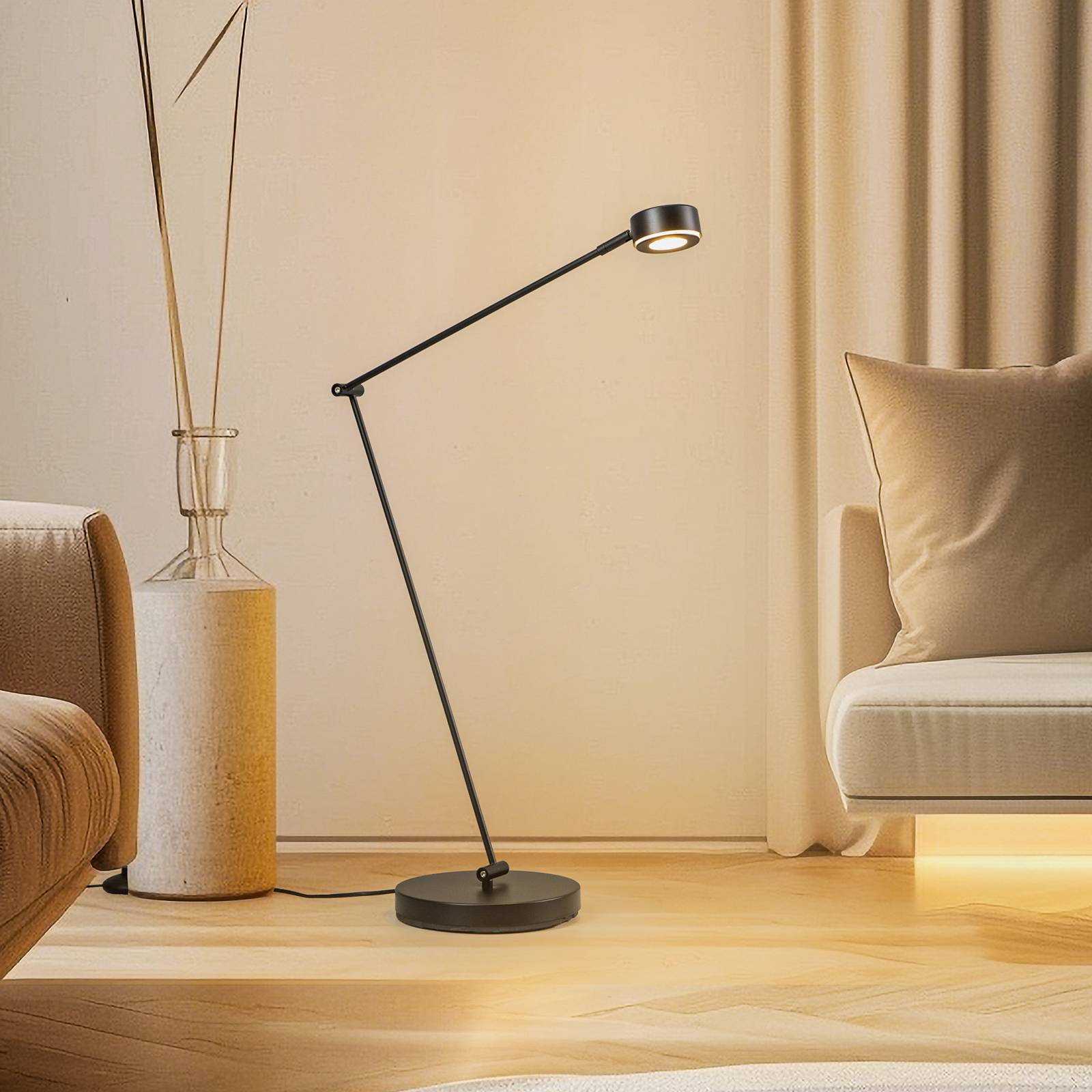 Lindby Stehlampe Jyla, schwarz, 2700K, GX53, Eisen Lindby Stehlampe Jyla, schwarz, 2700K, GX53, Eisen von LINDBY