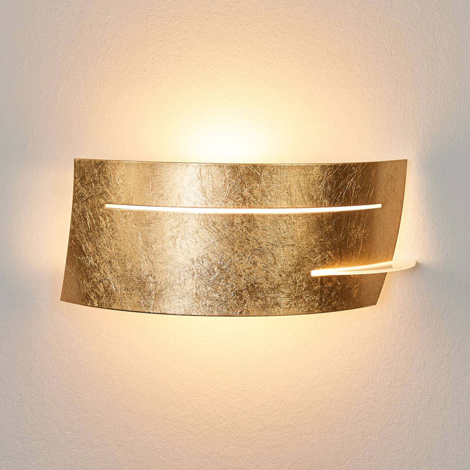 Wandlampe Keyron, goldfarben, Metall, Glas, 30 cm breit Wandlampe Keyron, goldfarben, Metall, Glas, 30 cm breit von LINDBY