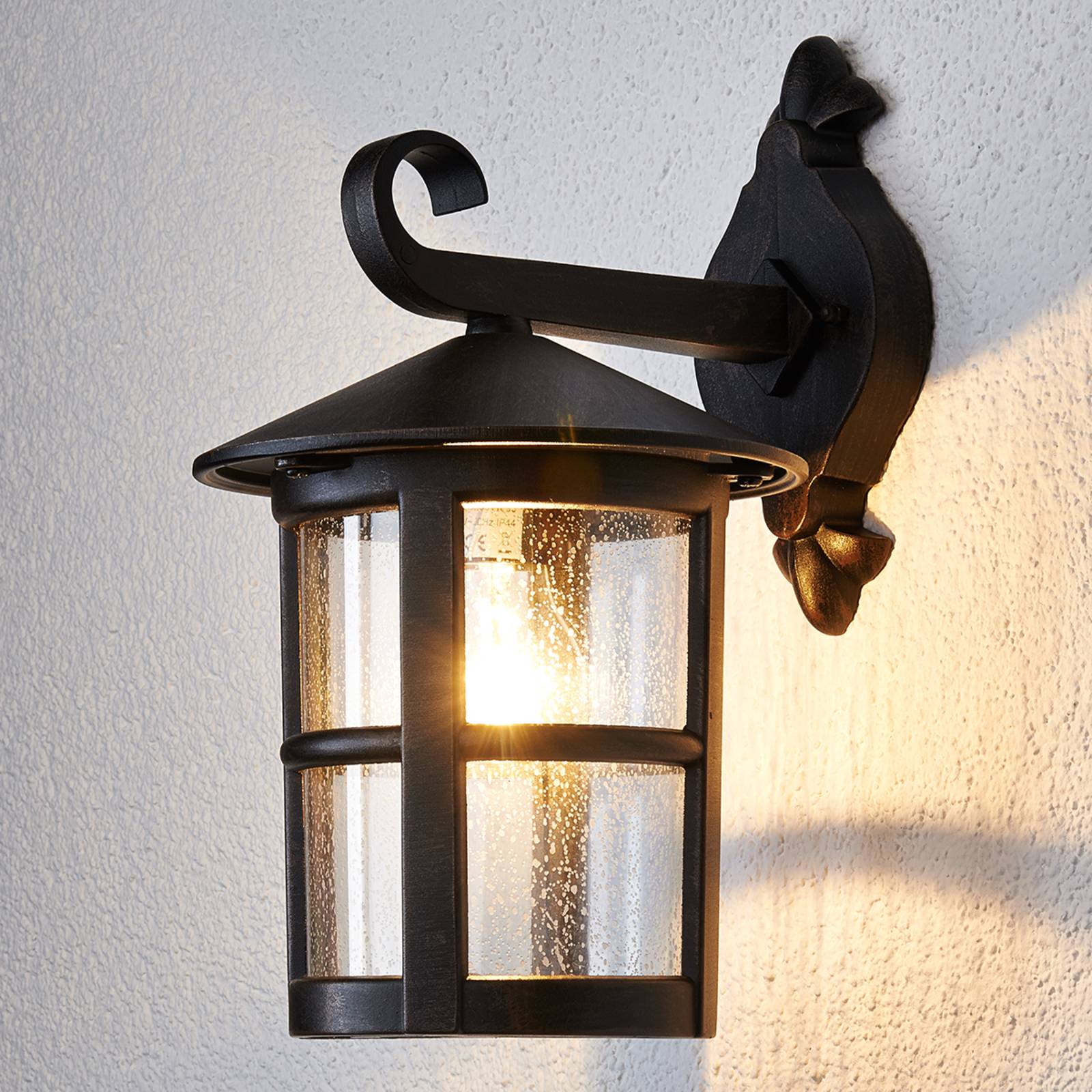 Lindby Wandleuchte Florentine, 35 cm, rostfarben, Alu, IP44 Lindby Wandleuchte Florentine, 35 cm, rostfarben, Alu, IP44 von LINDBY