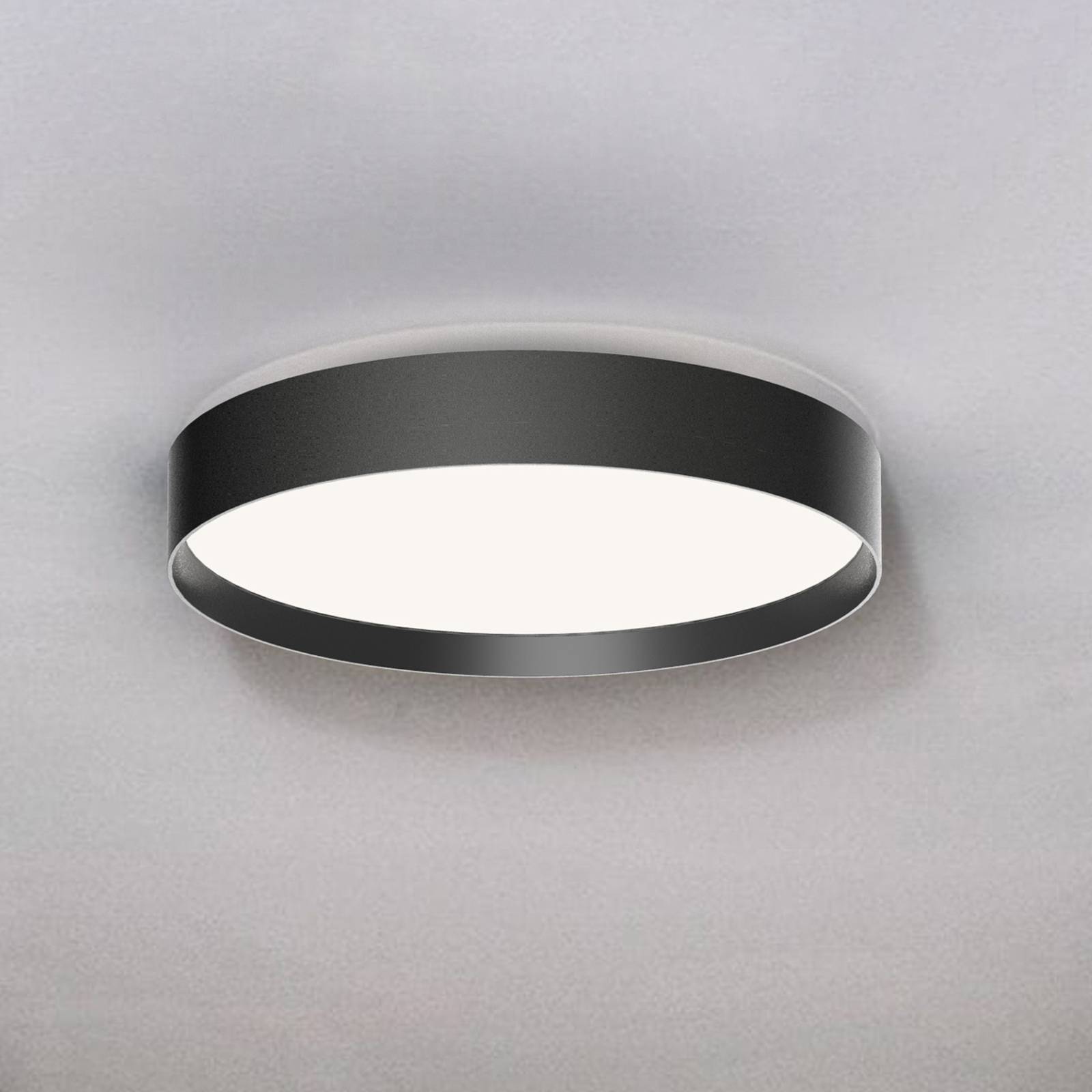 LOOM DESIGN LED-Deckenleuchte Lucia, schwarz, Ø 35 cm Alu LOOM DESIGN LED-Deckenleuchte Lucia, schwarz, Ø 35 cm Alu von LOOM DESIGN