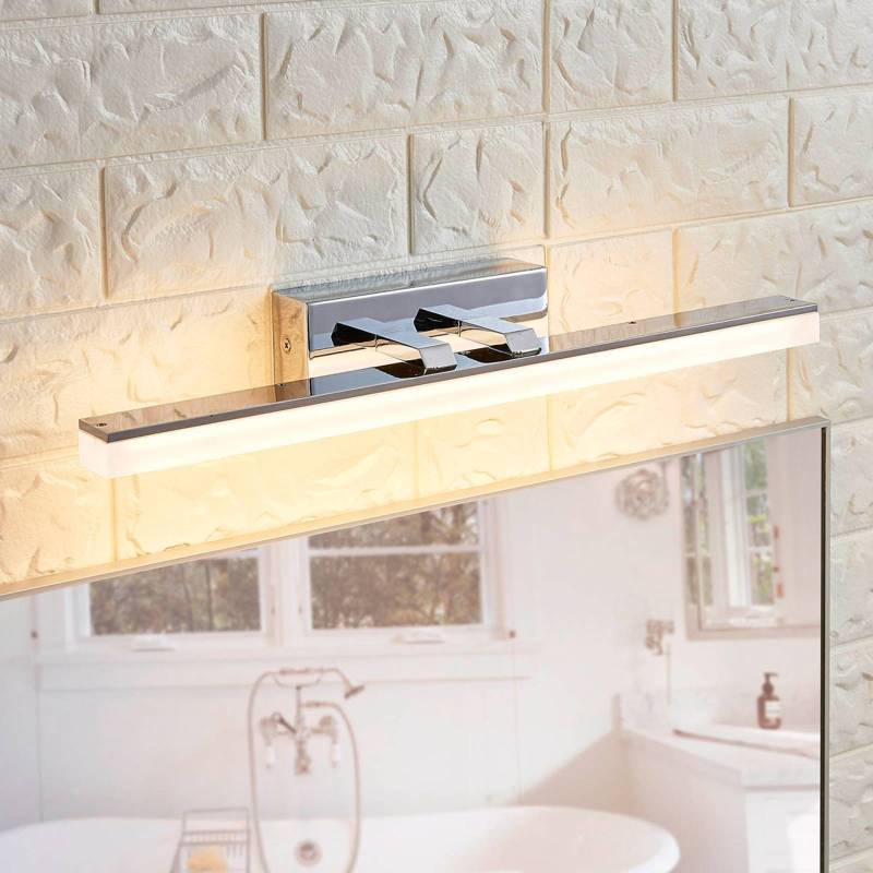 Lucande LED-Bad-Wandleuchte Julie, 46cm, chrom, Metall, IP44 von LUCANDE