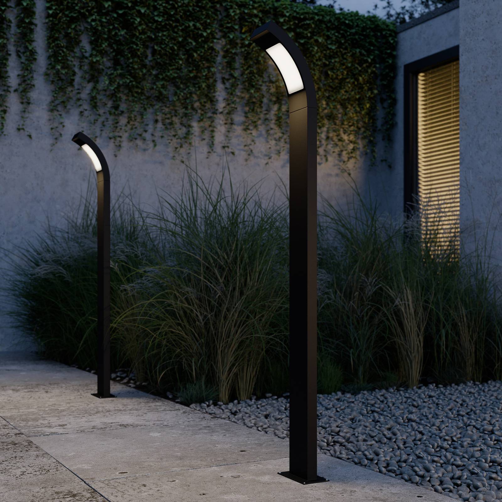 Juvia - LED-Wegelampe aus grafitgrauem Aluminium von LUCANDE