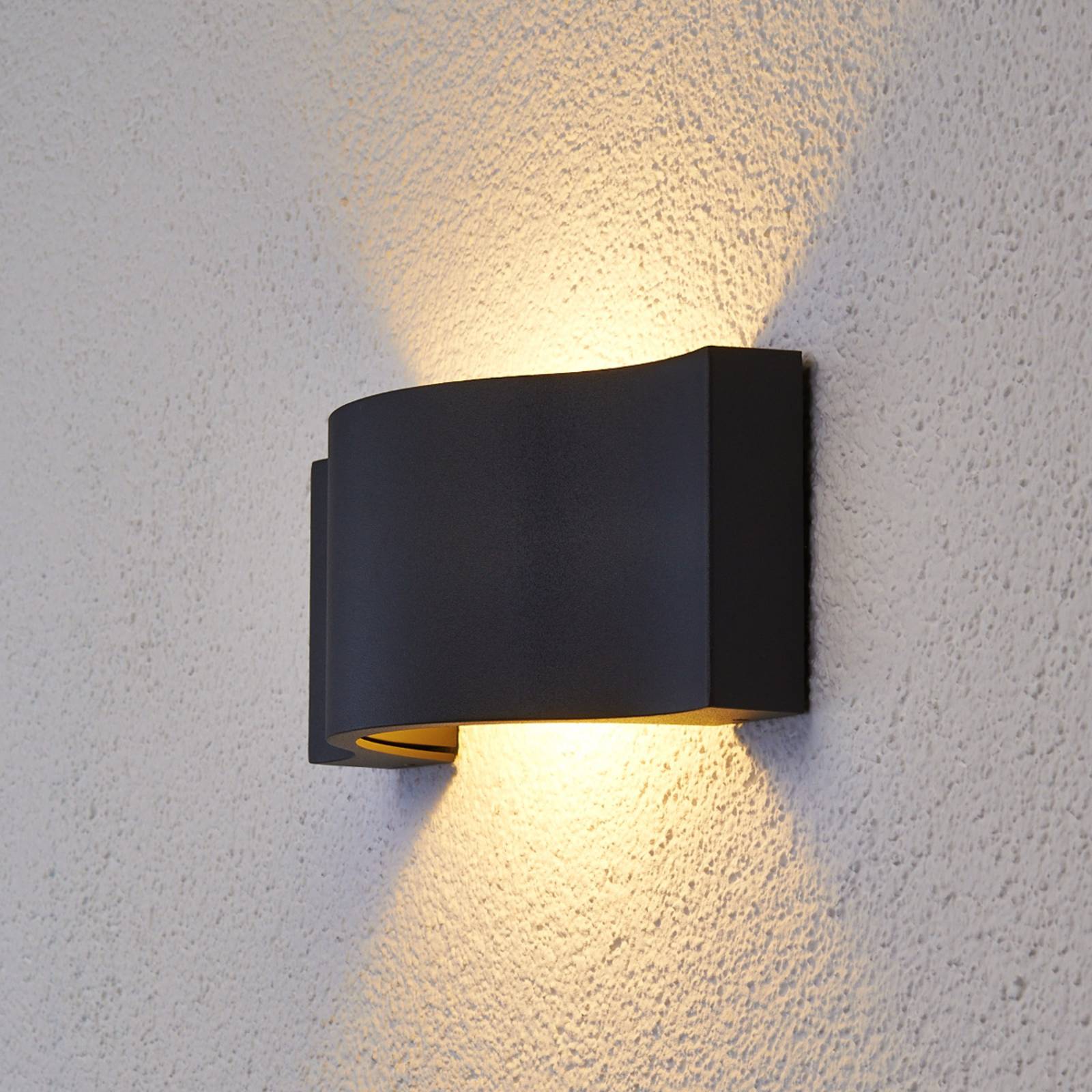 Lucande LED-Wandleuchte Jace, anthrazit, Metall, 28cm, IP54 Lucande LED-Wandleuchte Jace, anthrazit, Metall, 28cm, IP54 von LUCANDE