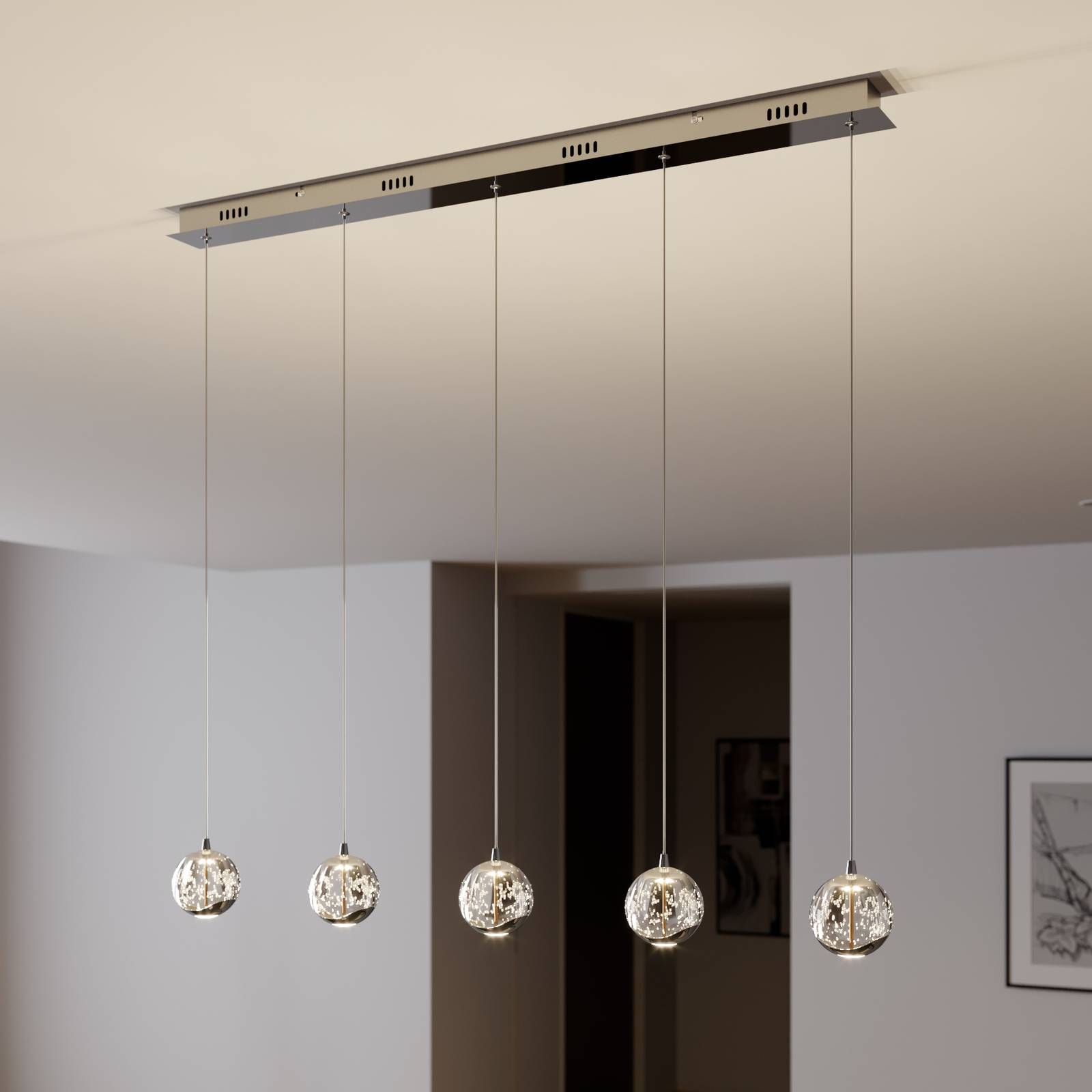 Lucande LED-Pendellampe Hayley, 96 cm, 5-flg., chrom, Glas Lucande LED-Pendellampe Hayley, 96 cm, 5-flg., chrom, Glas von LUCANDE