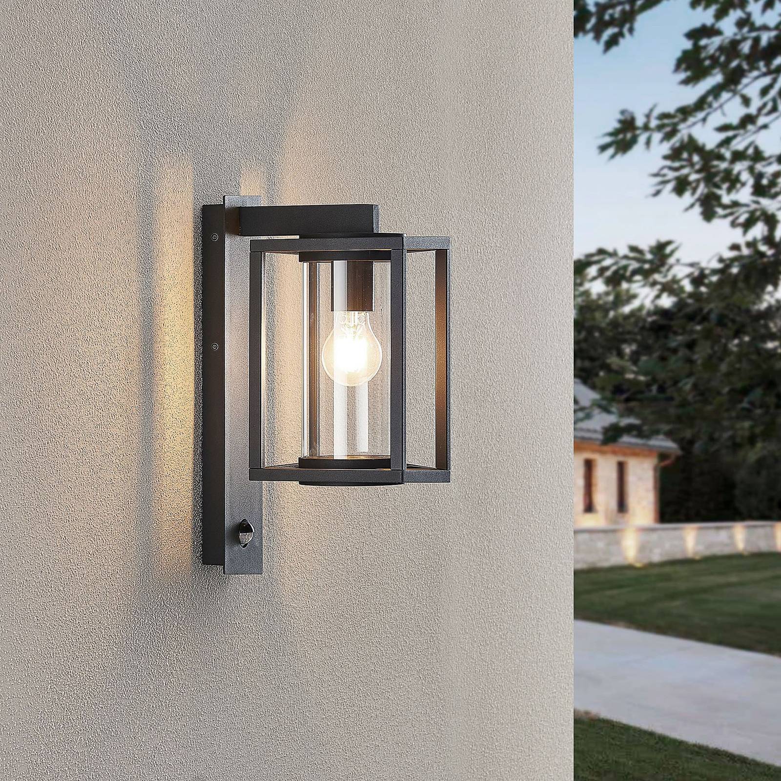 Lucande Außenwandlampe Ferda, 2er-Set, anthrazit Sensor IP44 Lucande Außenwandlampe Ferda, 2er-Set, anthrazit Sensor IP44 von LUCANDE