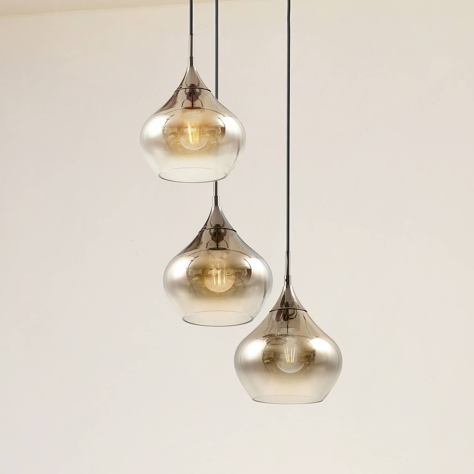 Lucande Hängeleuchte Jarven, 3-flammig, schwarz, Glas Lucande Hängeleuchte Jarven, 3-flammig, schwarz, Glas von LUCANDE