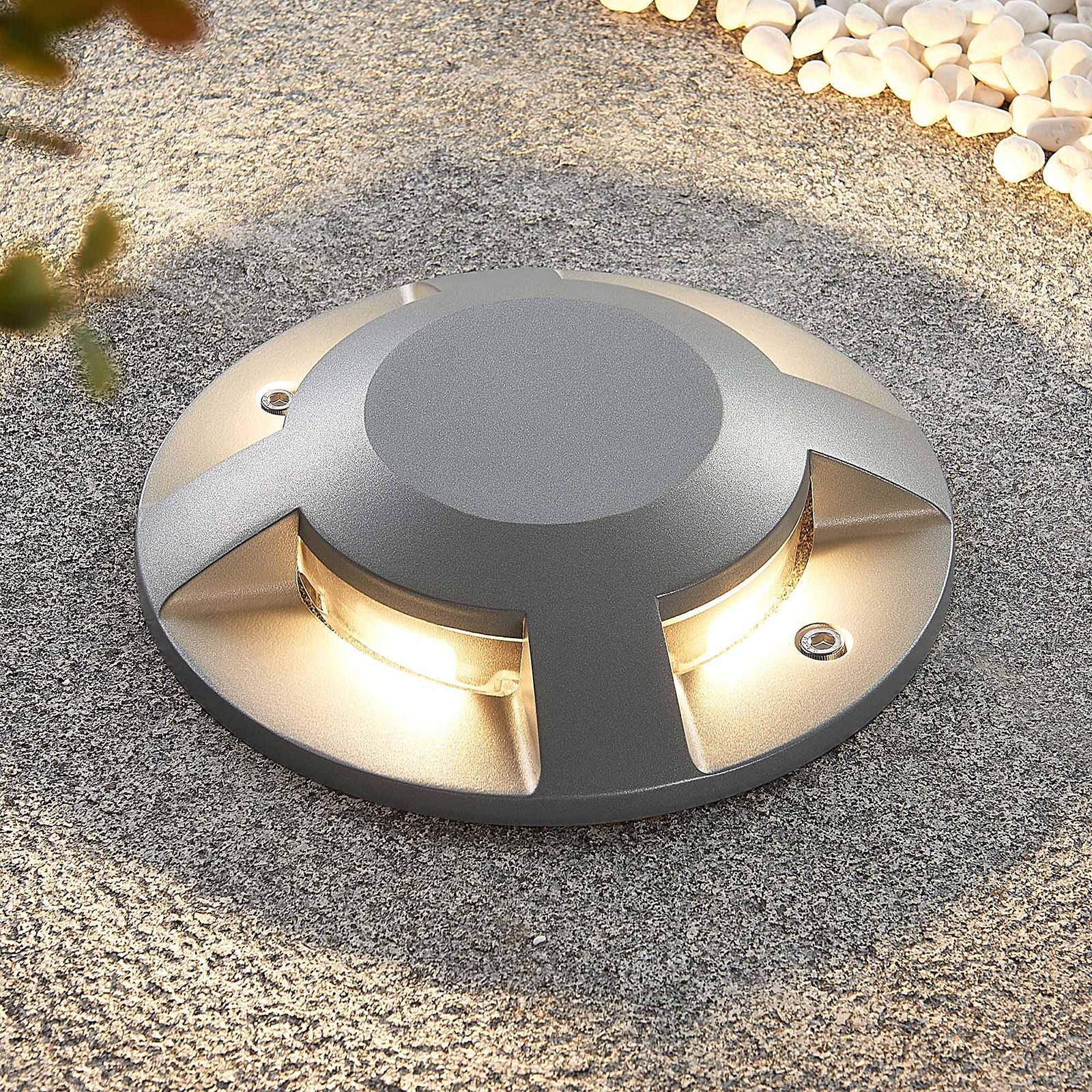 Lucande LED-Bodenstrahler Jeffrey, silber, 4-flammig Lucande LED-Bodenstrahler Jeffrey, silber, 4-flammig von LUCANDE