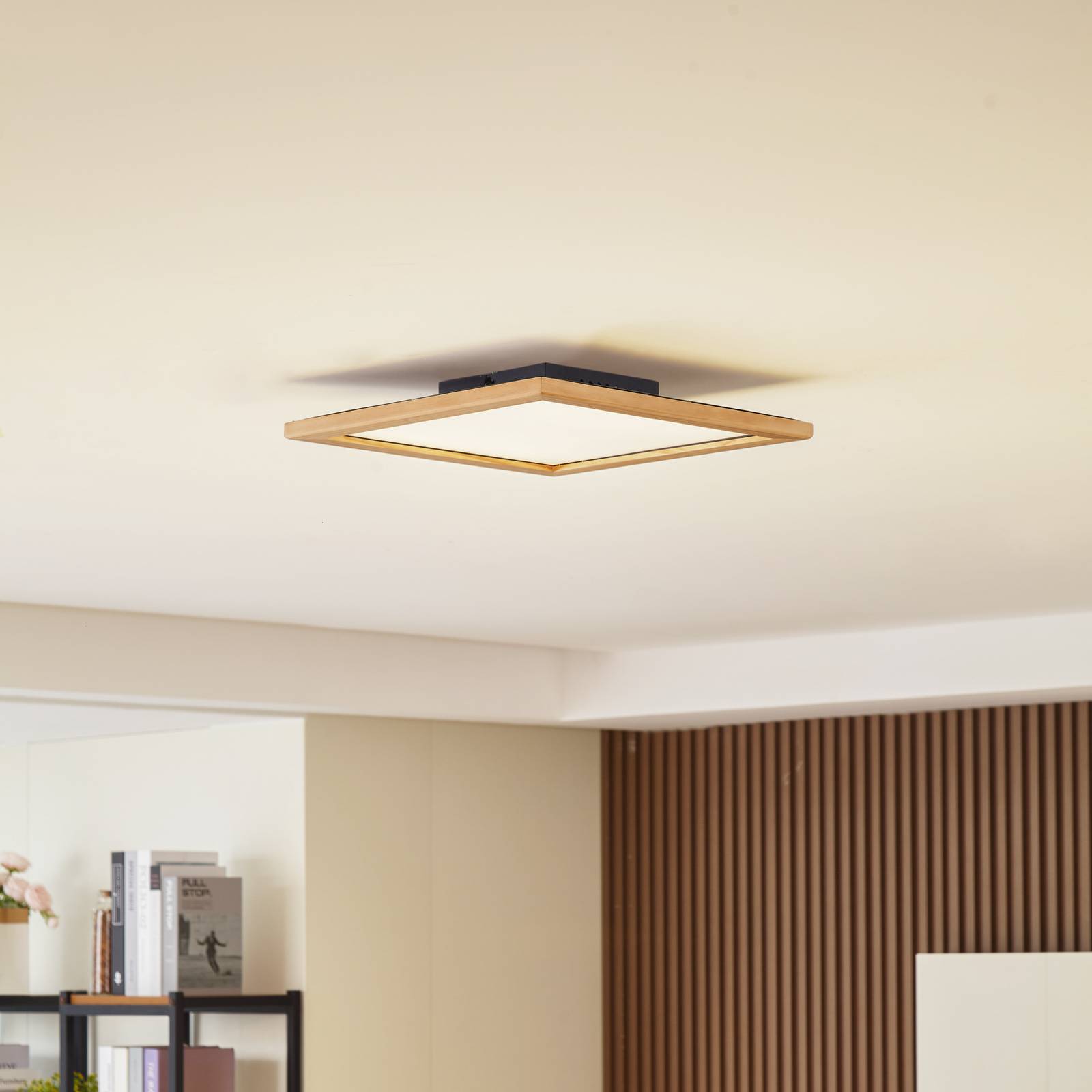Lucande LED-Deckenleuchte Joren, 42 cm, Holz, CCT, Remote Lucande LED-Deckenleuchte Joren, 42 cm, Holz, CCT, Remote von LUCANDE