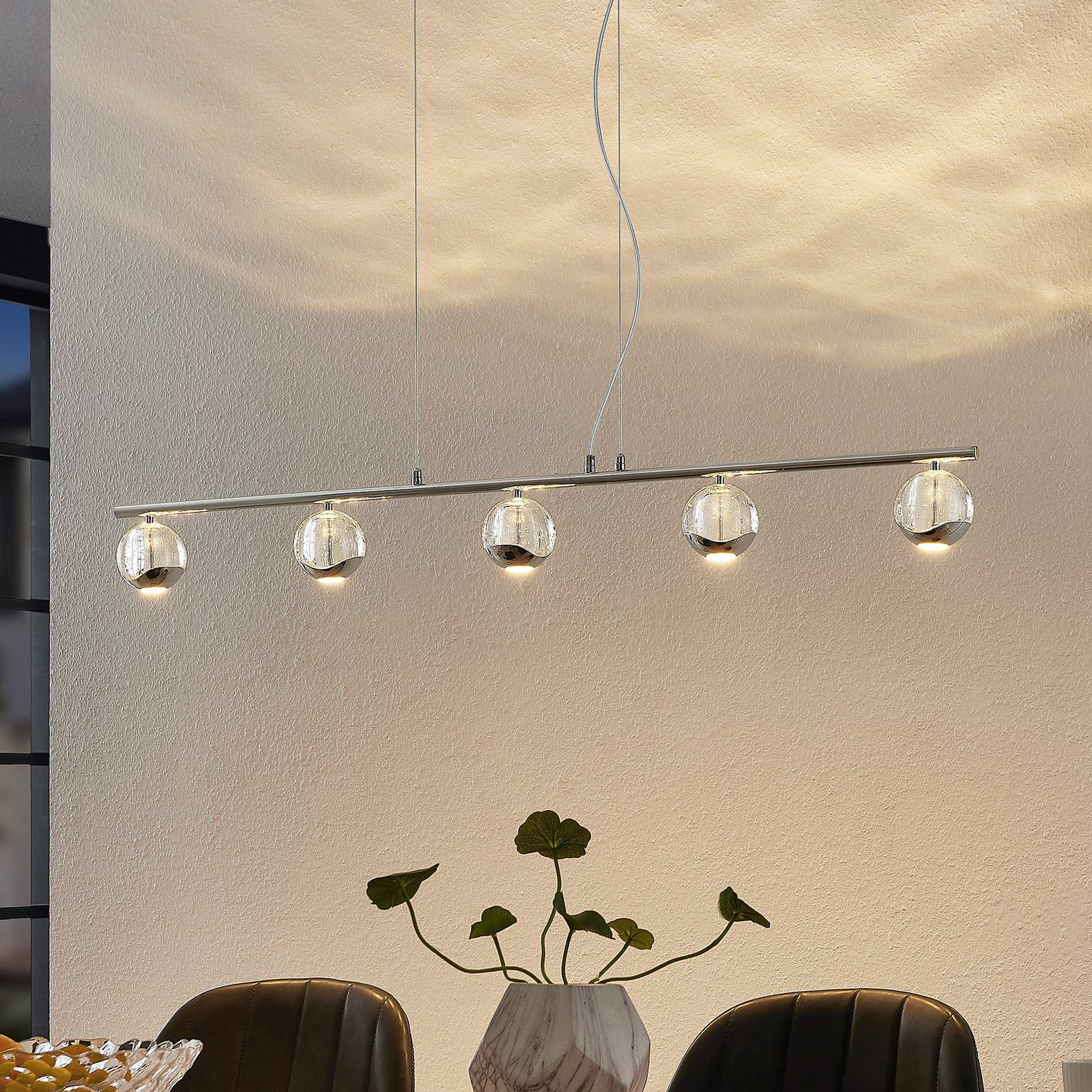 Lucande Kilio LED-Hängeleuchte, 5-flammig, chrom Lucande Kilio LED-Hängeleuchte, 5-flammig, chrom von LUCANDE