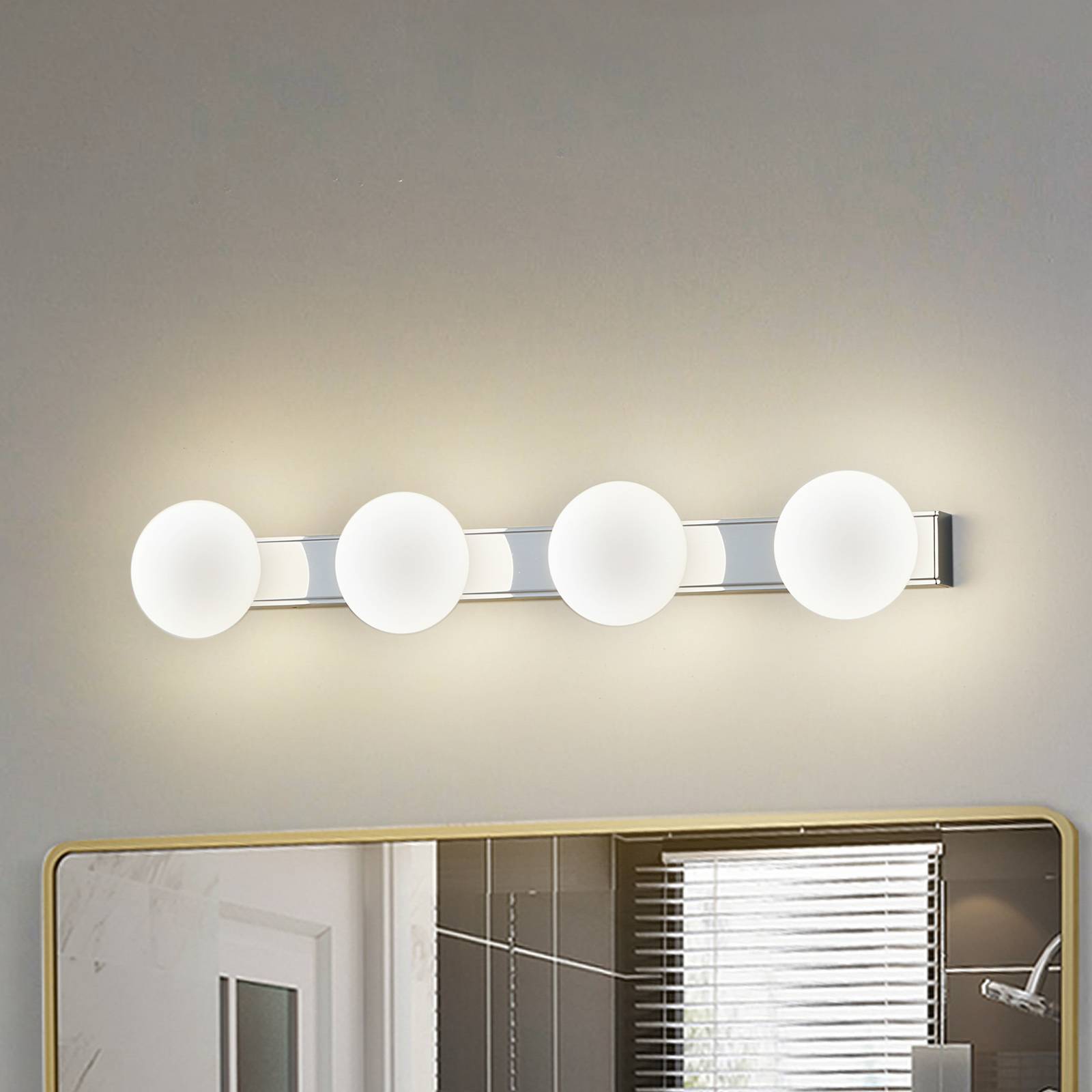 Lucande LED-Bad-Wandlampe Myrra, chrom, Glas, 60 cm, IP44 Lucande LED-Bad-Wandlampe Myrra, chrom, Glas, 60 cm, IP44 von LUCANDE