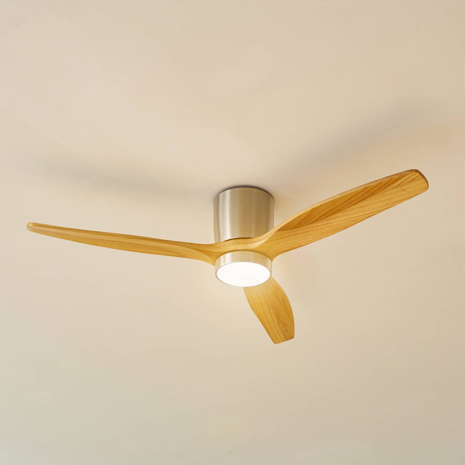 Lucande LED-Deckenventilator Faipari, nickel, DC,leise,132cm Lucande LED-Deckenventilator Faipari, nickel, DC,leise,132cm von LUCANDE