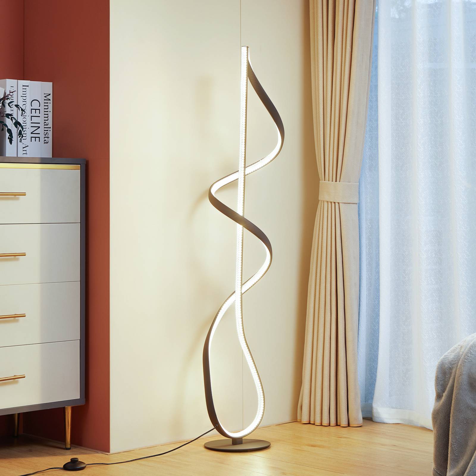 Lucande LED-Stehleuchte Rodado, schwarz, 132 cm, Aluminium von LUCANDE