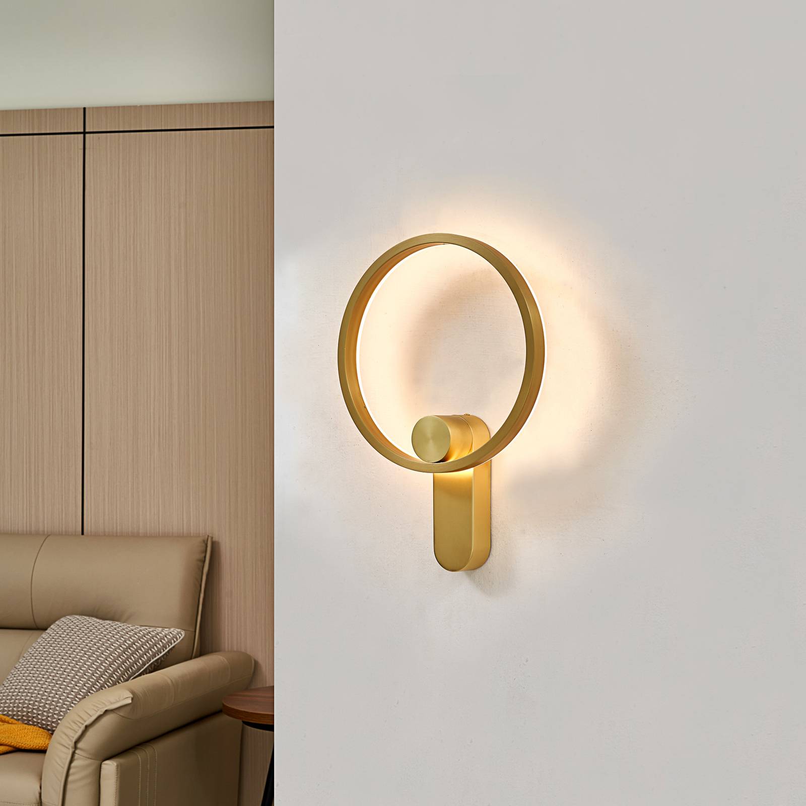 Lucande LED-Wandlampe Yekta, indirekt, messing, dimmbar Lucande LED-Wandlampe Yekta, indirekt, messing, dimmbar von LUCANDE