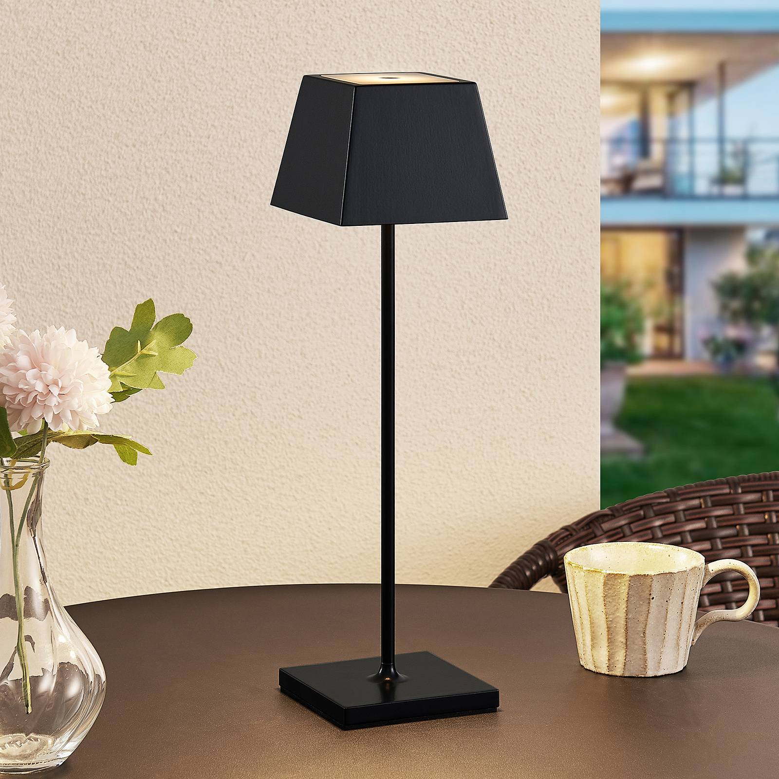 Lucande Patini LED-Tischlampe für außen, schwarz Lucande Patini LED-Tischlampe für außen, schwarz von LUCANDE