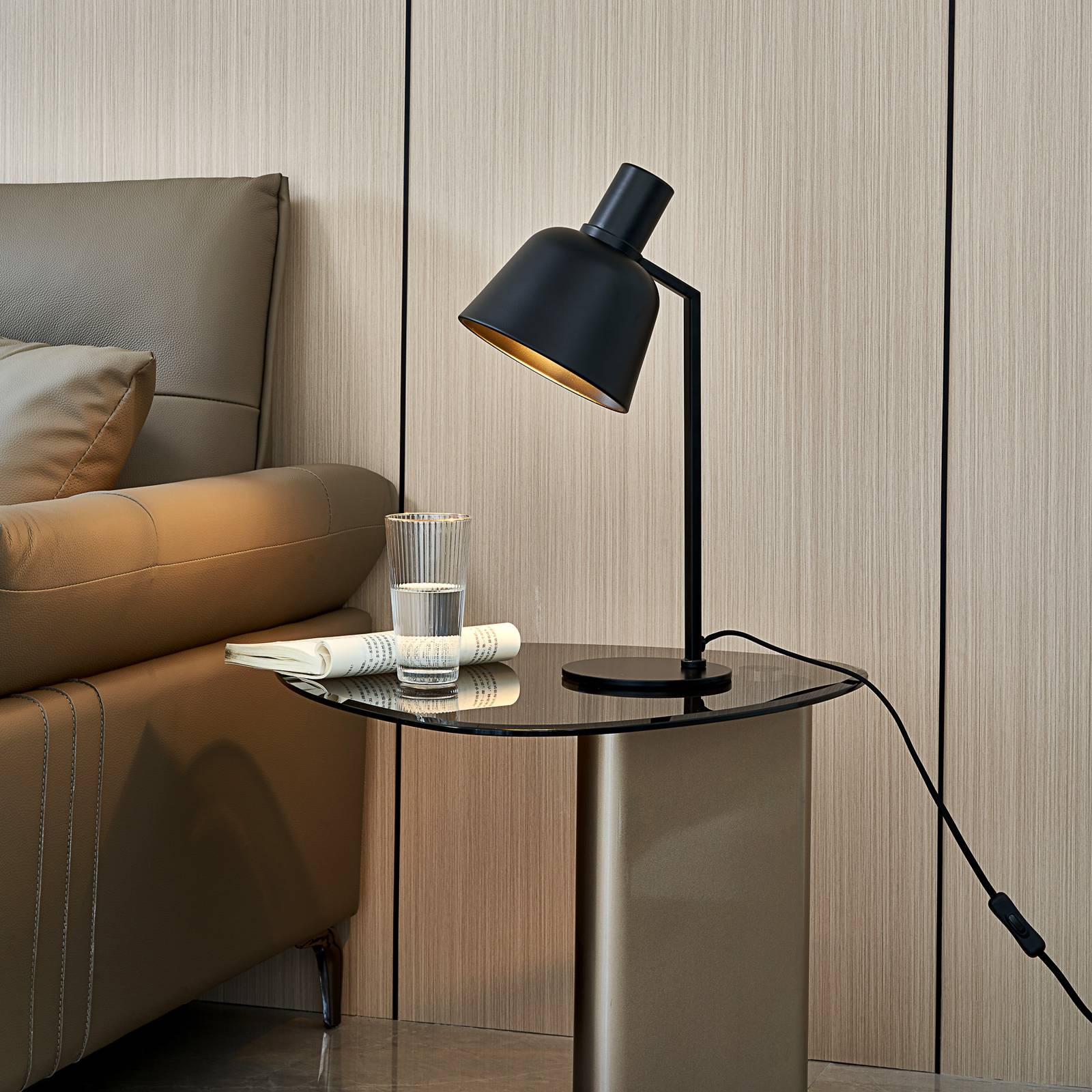 Lucande Servan Tischlampe aus schwarzem Eisen Lucande Servan Tischlampe aus schwarzem Eisen von LUCANDE