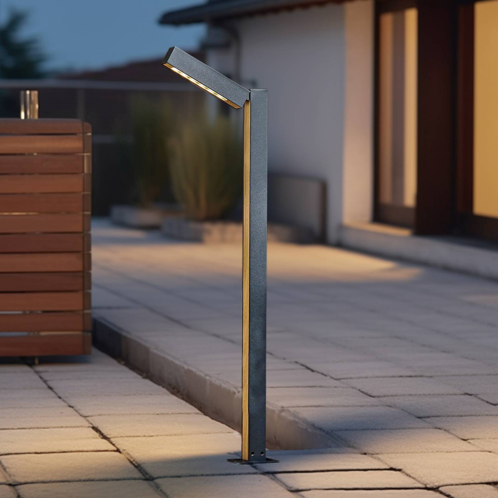 Lucande Taskalin LED-Wegeleuchte, 1-flammig, 90 cm Lucande Taskalin LED-Wegeleuchte, 1-flammig, 90 cm von LUCANDE