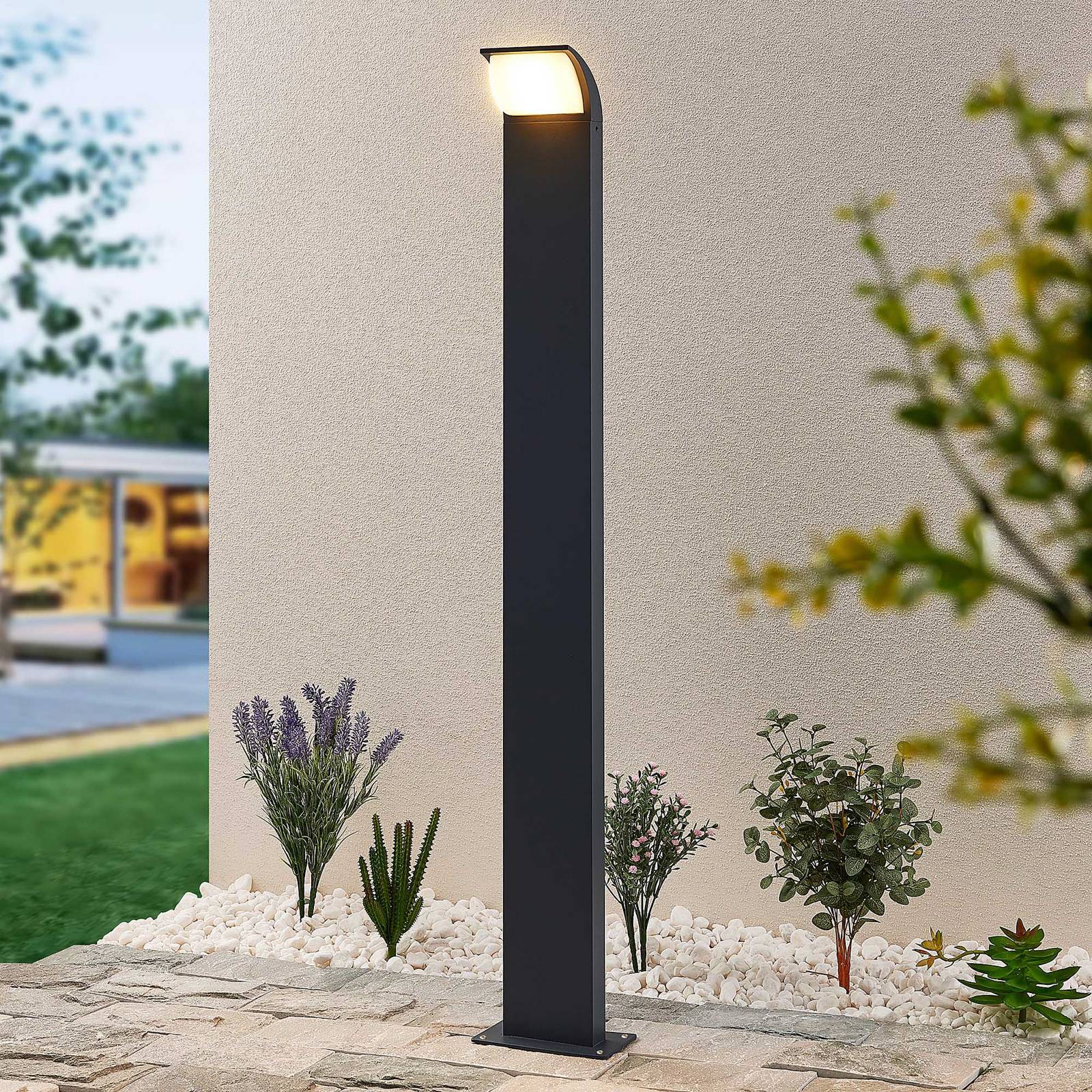 Lucande Tinna LED-Wegeleuchte, 100 cm von LUCANDE