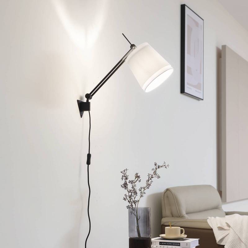 Lucande Wandleuchte Caelia, Stecker, schwarz, Textil, E27 von LUCANDE