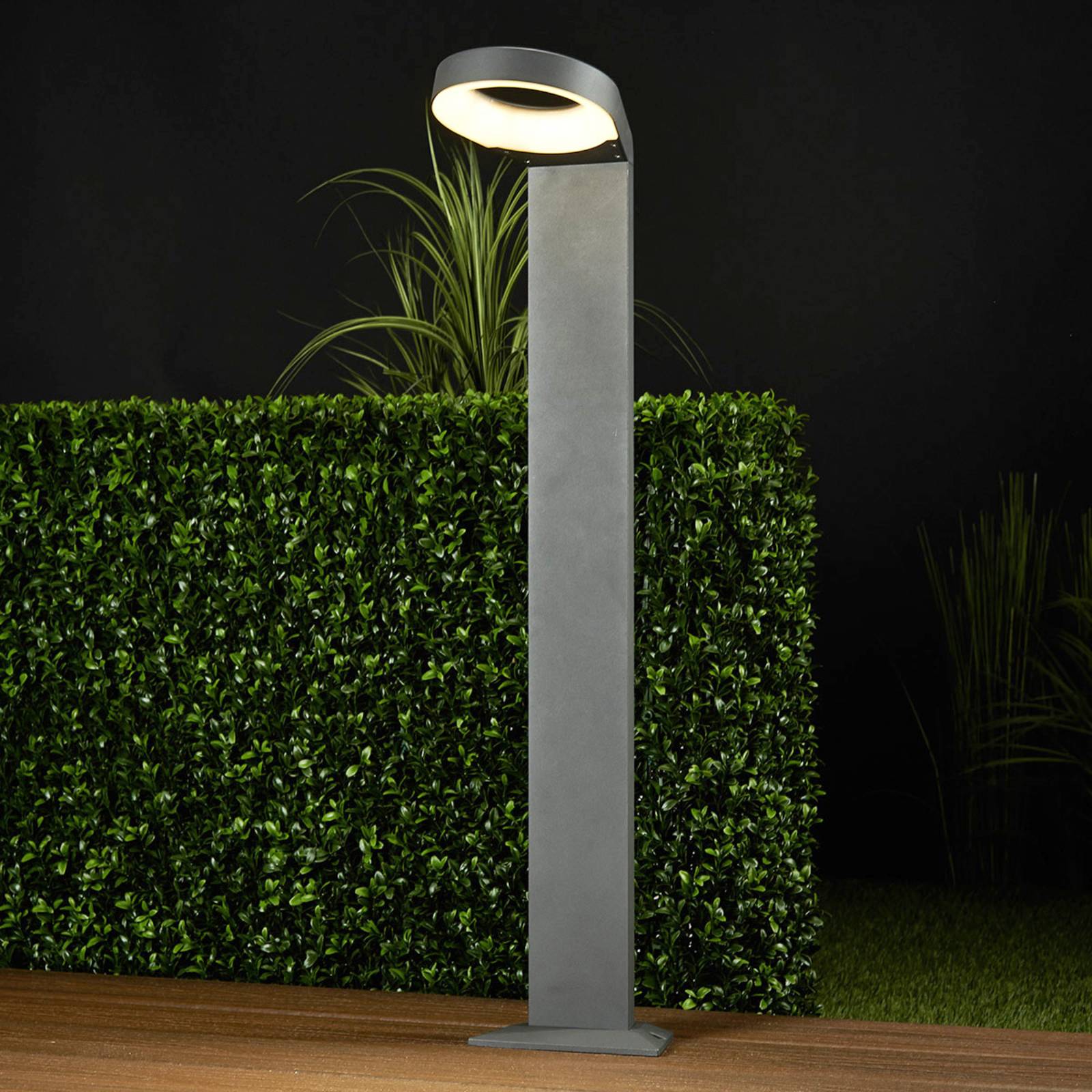 Moderne LED-Wegeleuchte Jarka Moderne LED-Wegeleuchte Jarka von LUCANDE