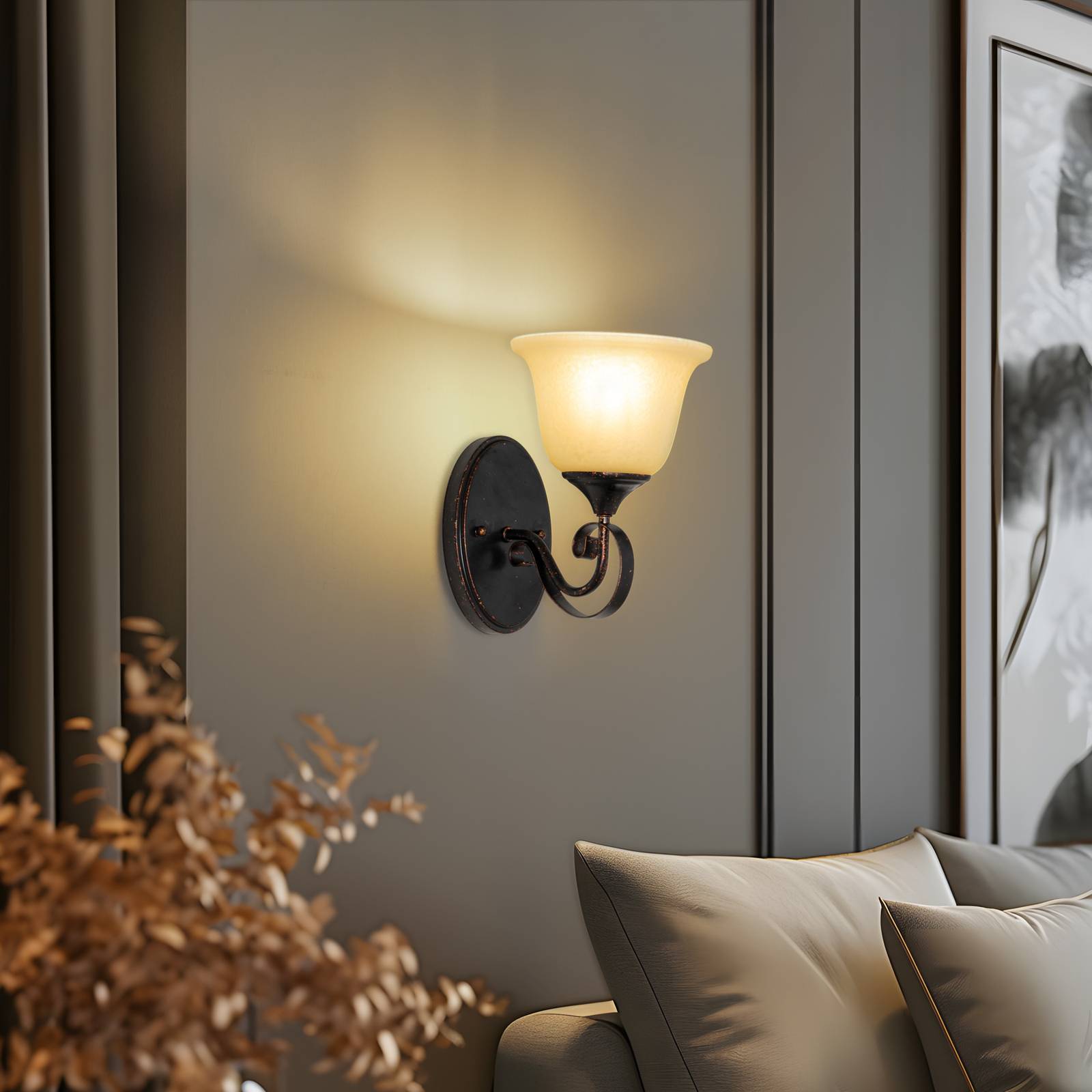 Wandlampe Svera im Landhausstil, E27 Wandlampe Svera im Landhausstil, E27 von LUCANDE