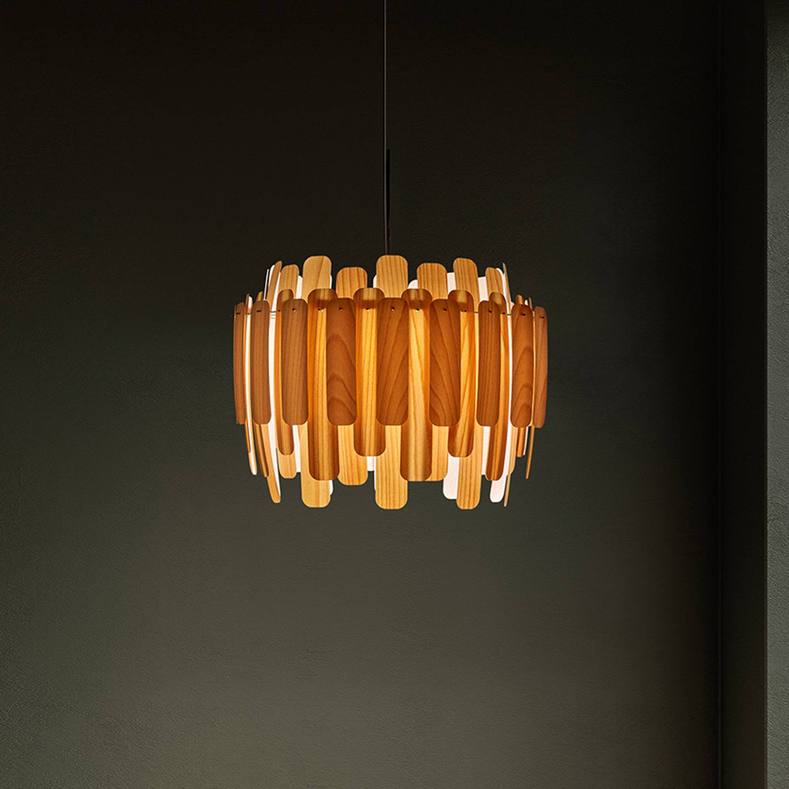 LZF Maruja Holz-Pendelleuchte, buche LZF Maruja Holz-Pendelleuchte, buche von LZF LamPS