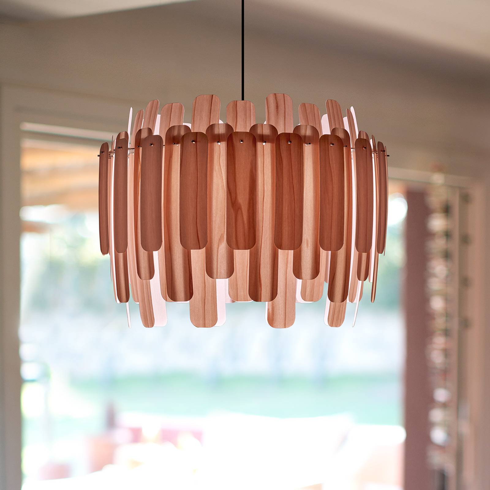 LZF Maruja Holz-Pendelleuchte, rosa von LZF LamPS