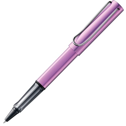 Lamy AL-star lilac Tintenroller - leichter Stift mit transparenten, ergonomischen Griff & Strichbreite M - Gehäuse aus Aluminium – mit Tintenrollermine M 63 Strichbreite M in schwarz Lamy AL-star lilac Tintenroller - leichter Stift mit transparenten, ergonomischen Griff & Strichbreite M - Gehäuse aus Aluminium – mit Tintenrollermine M 63 Strichbreite M in schwarz von Lamy