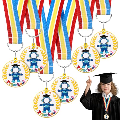 Landical 6 Stück Kindergarten-Abschlussmedaillen für Kinder, Großpackung mit Regenbogen-Halsband, Vorschulabschluss, Auszeichnung, Medaillen für Studenten, Abschlussgeschenke, Party-Dekorationen Landical 6 Stück Kindergarten-Abschlussmedaillen für Kinder, Großpackung mit Regenbogen-Halsband, Vorschulabschluss, Auszeichnung, Medaillen für Studenten, Abschlussgeschenke, Party-Dekorationen von Landical