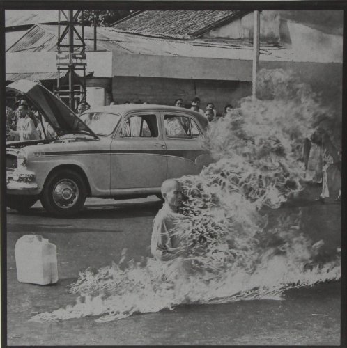 Rage Against the Machine - XX (20th Anniversary Edition Deluxe Box Set) (2 CD/ 2 DVD/ 1 LP) Box set Edition by Rage Against The Machine (2012) Audio CD von Legacy
