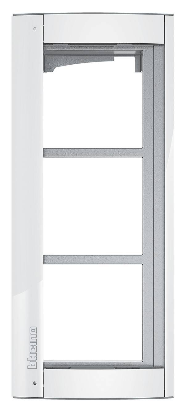 BTicino 350232 Abdeckrahmen 3M m.Träger f.Türstation SFERA Aluminium Allwhite BTicino 350232 Abdeckrahmen 3M m.Träger f.Türstation SFERA Aluminium Allwhite von Legrand GmbH