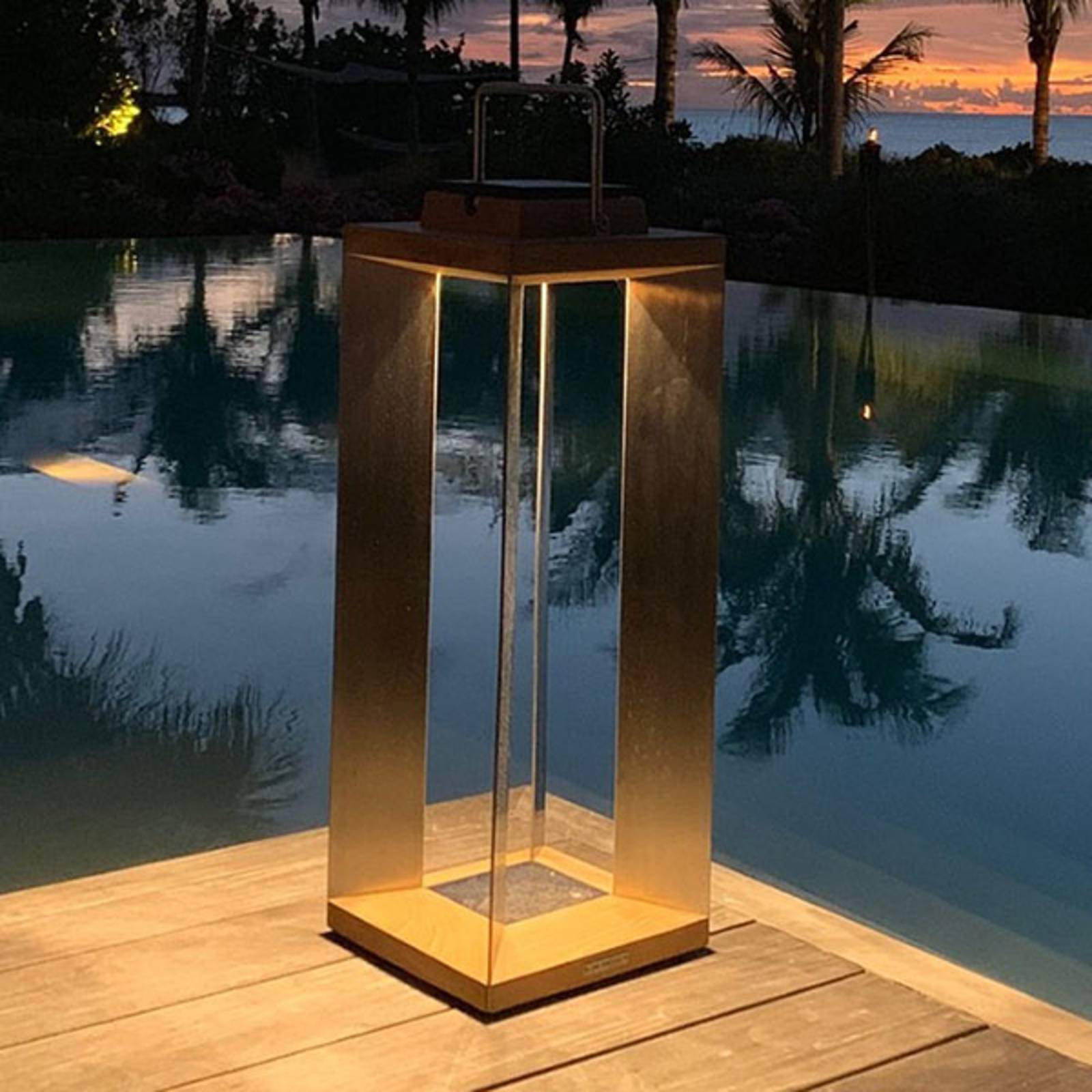 LED-Solarlaterne Teckinox, Teak/Stahl, 65,5cm LED-Solarlaterne Teckinox, Teak/Stahl, 65,5cm von Les Jardins