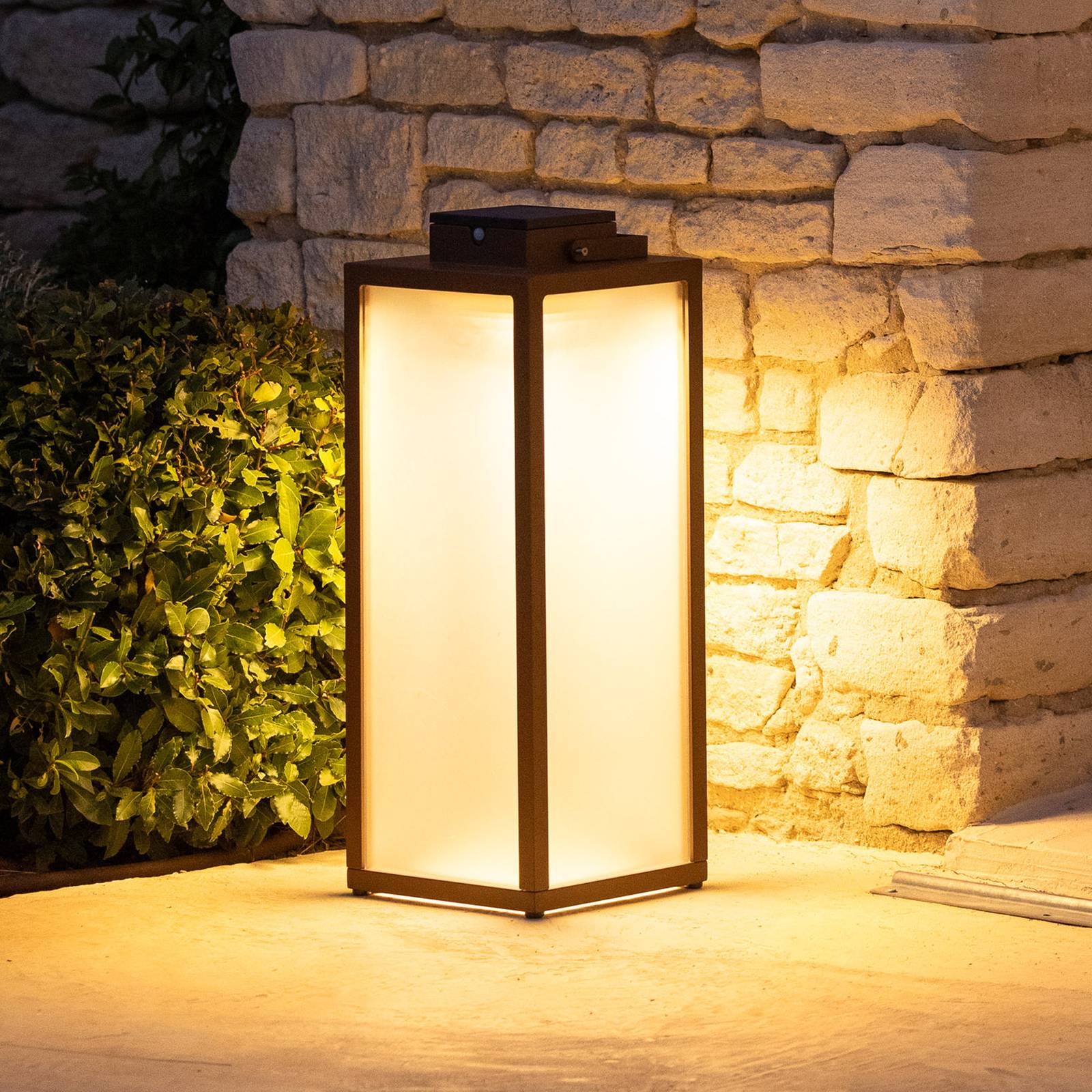 LED-Solarlaterne Tradition, corten, Höhe 65 cm von Les Jardins