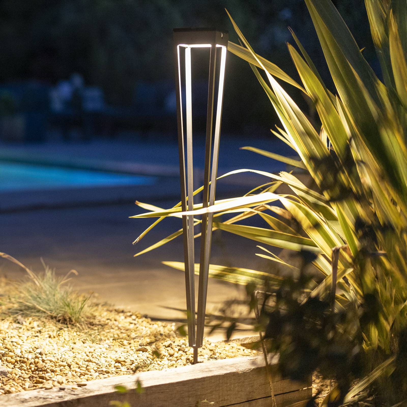 Les Jardins LED-Solarfackel Tinka, grau, 90 cm, Erdspieß Les Jardins LED-Solarfackel Tinka, grau, 90 cm, Erdspieß von Les Jardins