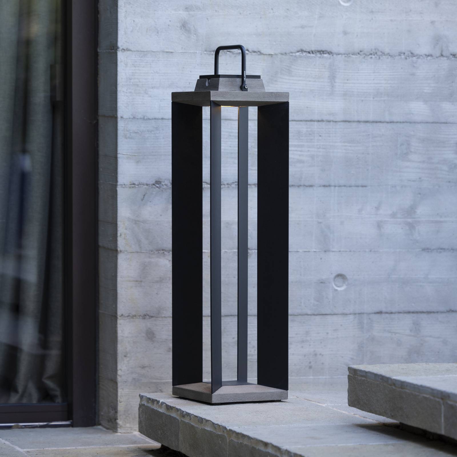 Les Jardins LED-Solarlaterne Teckalu, grau/schwarz, 60 cm Les Jardins LED-Solarlaterne Teckalu, grau/schwarz, 60 cm von Les Jardins