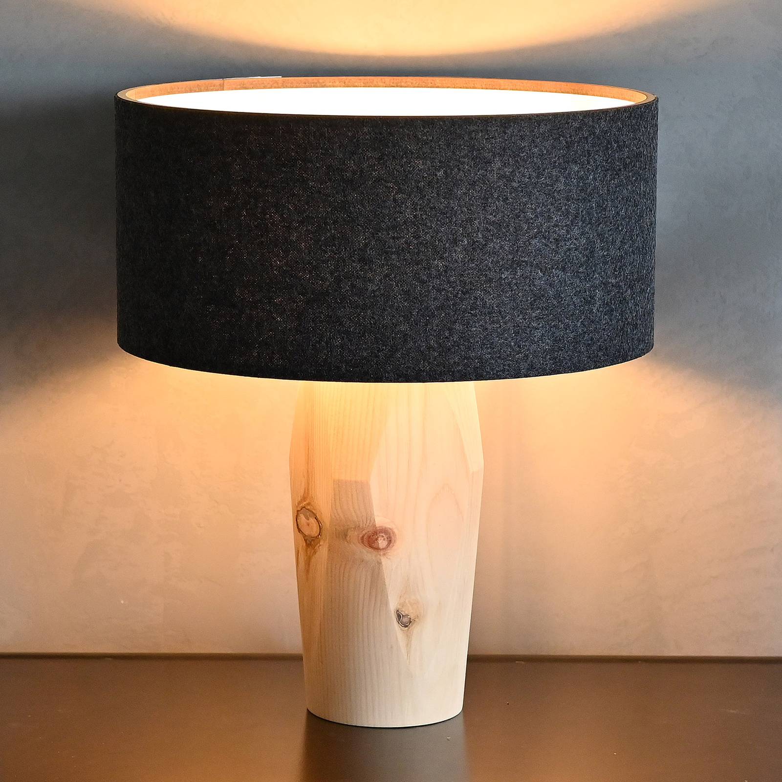 LeuchtNatur Pura Tischlampe Zirbe/Filz anthrazit LeuchtNatur Pura Tischlampe Zirbe/Filz anthrazit von LeuchtNatur
