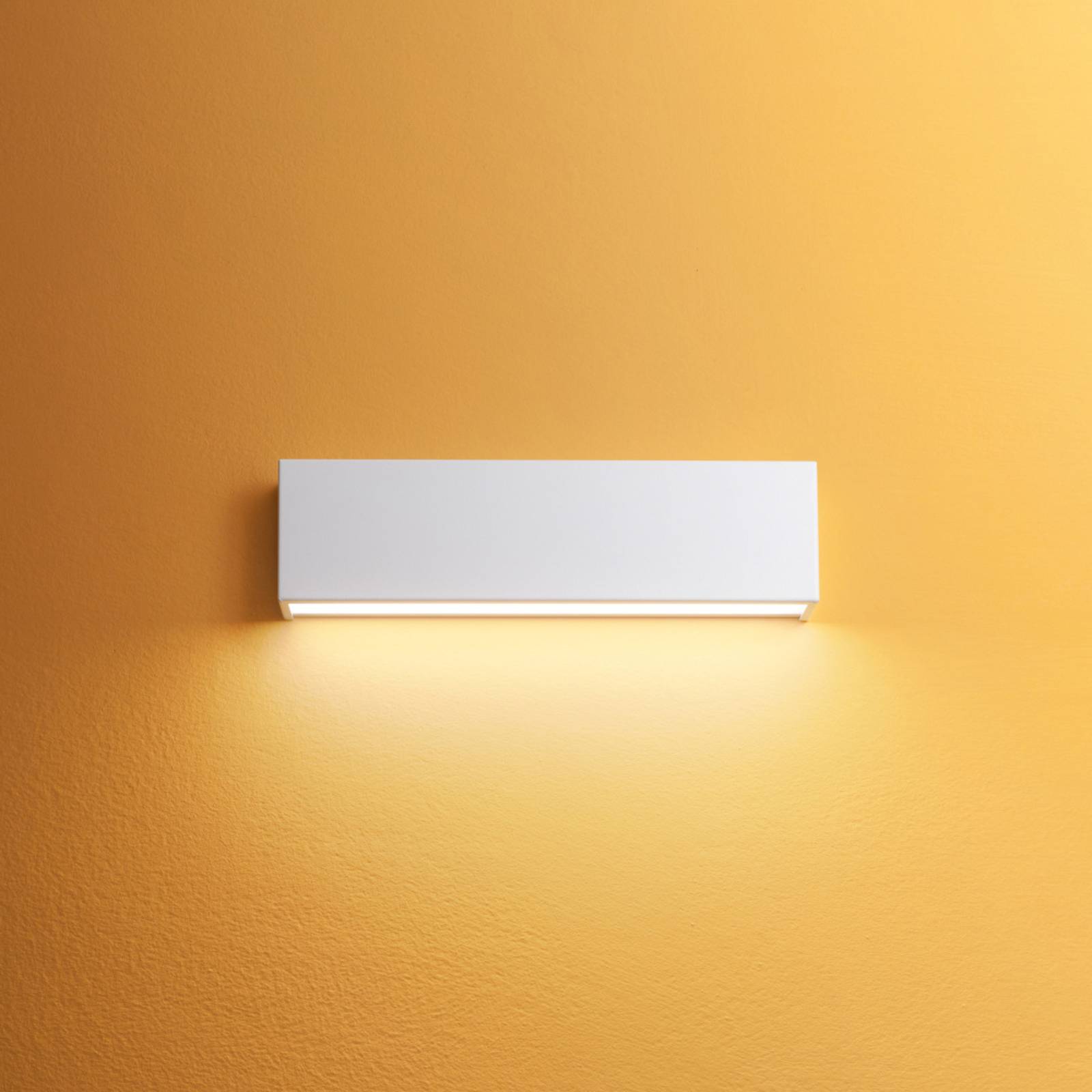 LED-Wandleuchte Box W2 Bi-Emission, B 31,9 cm, weiß, 2700 K LED-Wandleuchte Box W2 Bi-Emission, B 31,9 cm, weiß, 2700 K von Linea Light