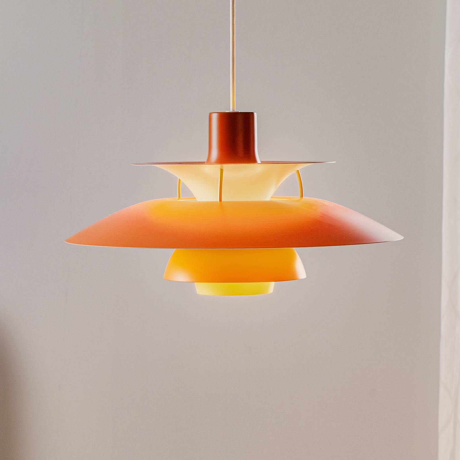 Louis Poulsen PH 5, Designer-Pendellampe orange von Louis Poulsen