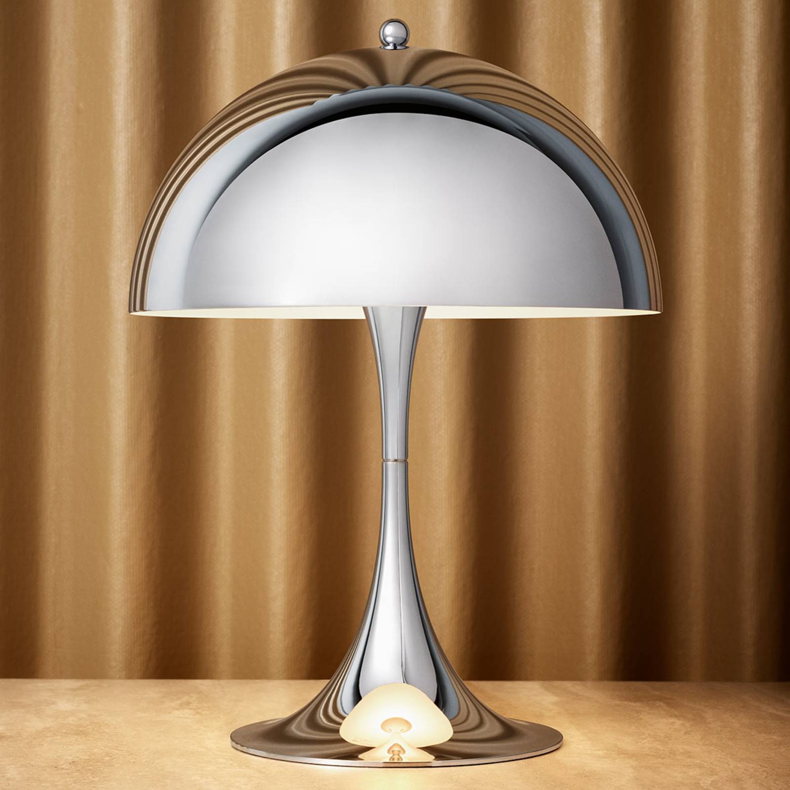 Louis Poulsen Panthella Mini LED-Tischlampe chrom Louis Poulsen Panthella Mini LED-Tischlampe chrom von Louis Poulsen