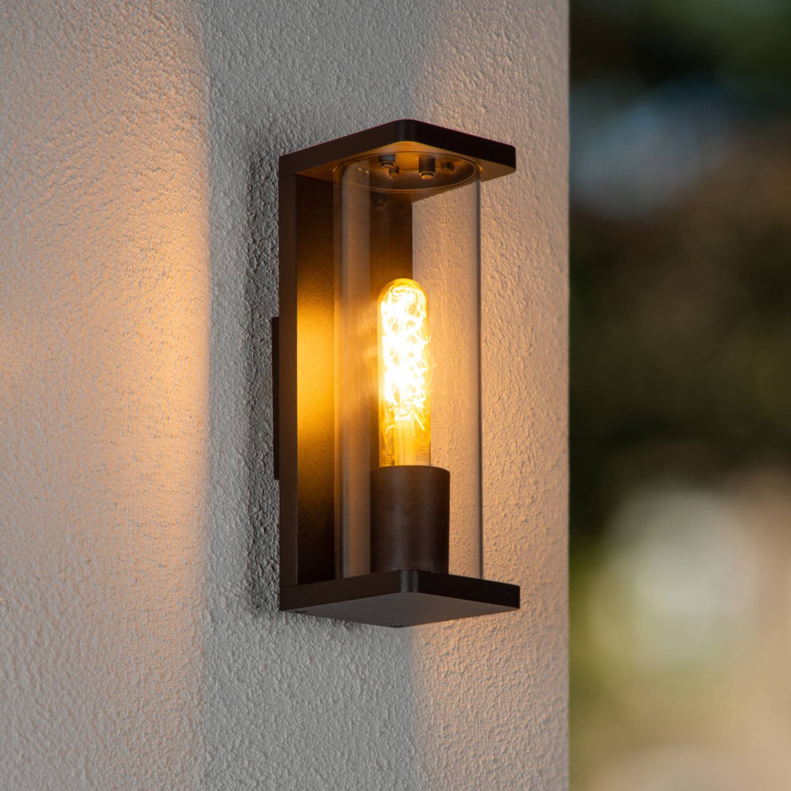 Außenwandleuchte Sligo, schwarz, Höhe 27,8 cm, IP54 Außenwandleuchte Sligo, schwarz, Höhe 27,8 cm, IP54 von Lucide
