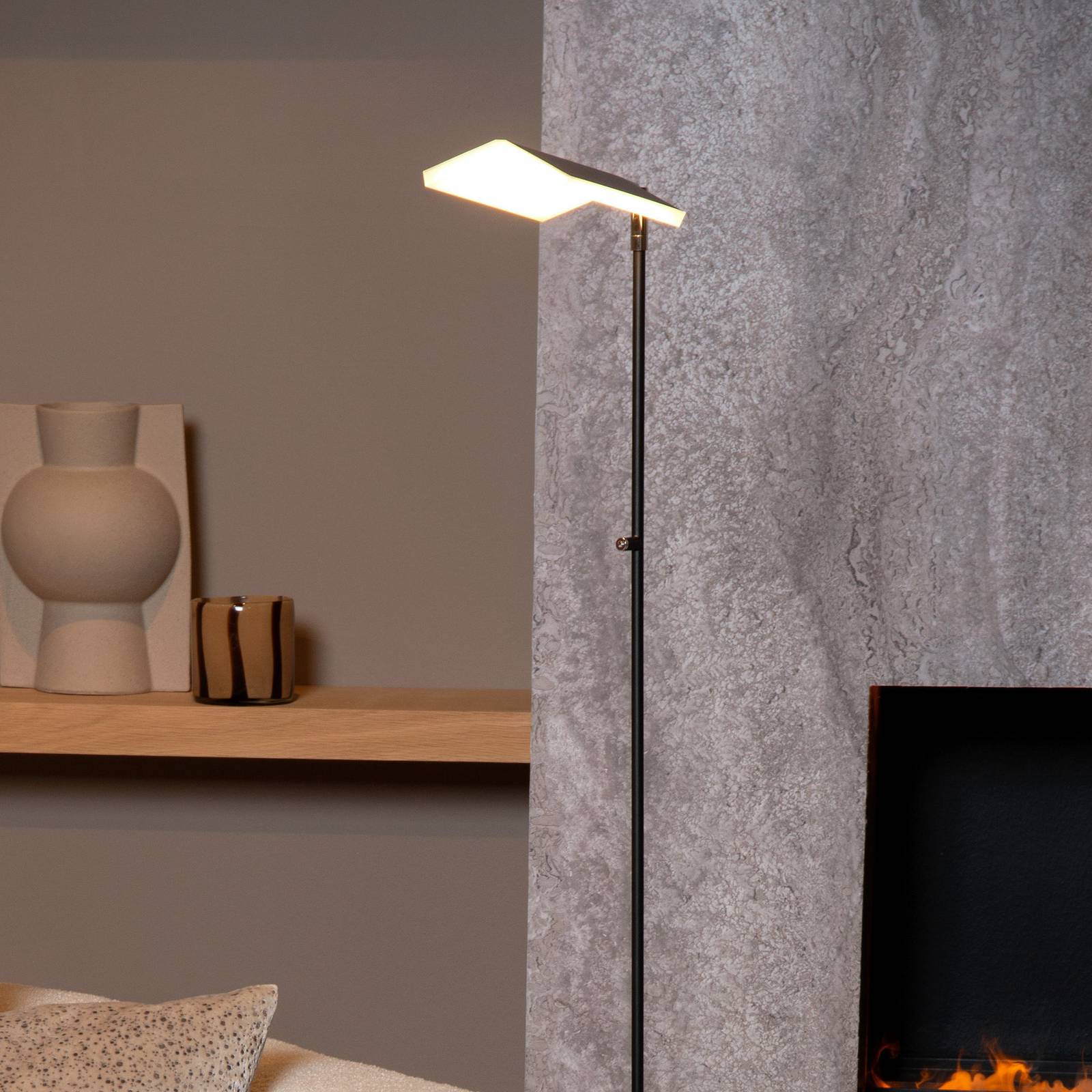 LED-Stehleuchte Aaron, schwarz, dim to warm, Höhe 134 cm LED-Stehleuchte Aaron, schwarz, dim to warm, Höhe 134 cm von Lucide