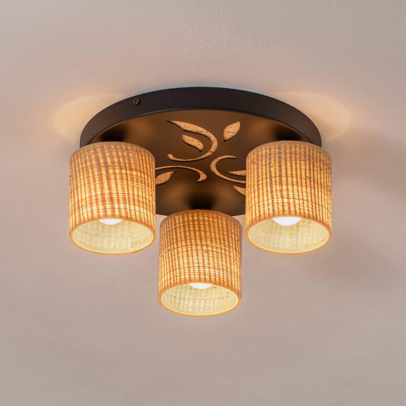Deckenlampe Adeline Rattanschirme 3-fl. rund Deckenlampe Adeline Rattanschirme 3-fl. rund von Luminex