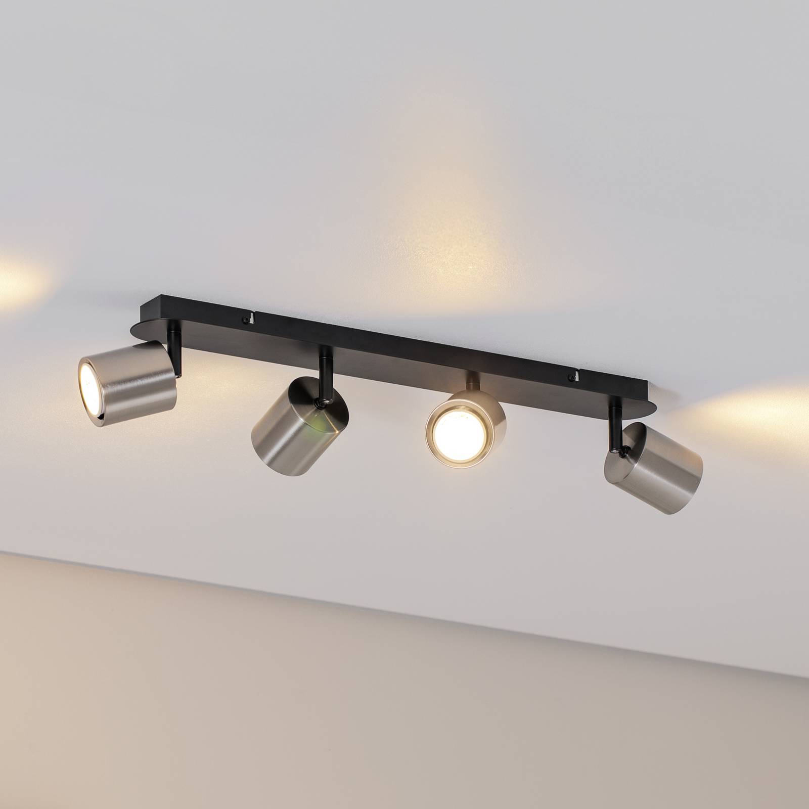 Deckenstrahler Demia, schwarz/nickelfarben, 66 cm lang, GU10 Deckenstrahler Demia, schwarz/nickelfarben, 66 cm lang, GU10 von Luminex
