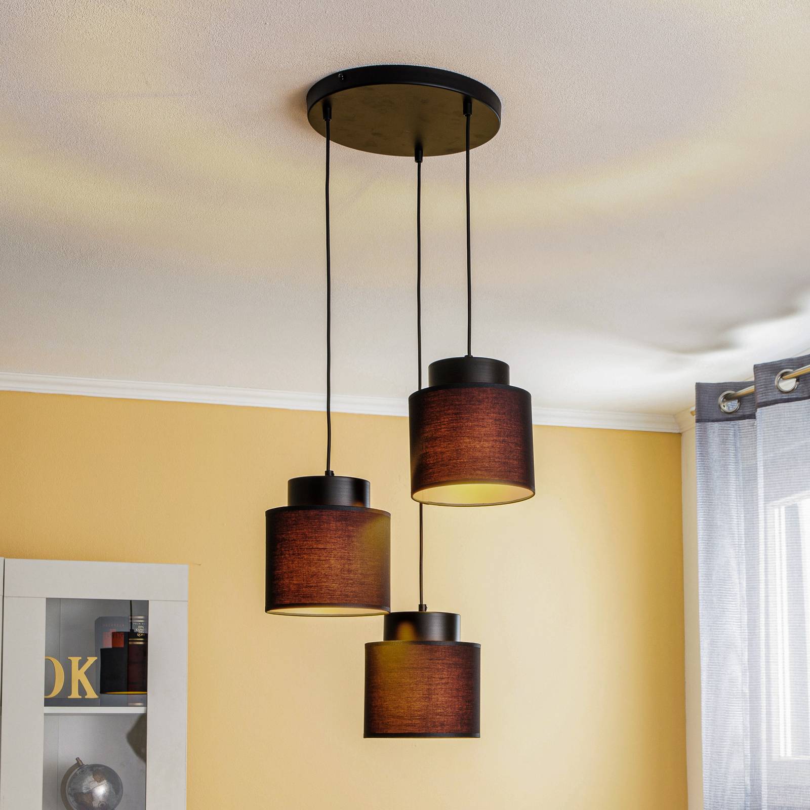 Hängelampe Soho zylindrisch rund 3flschwarz/gold Hängelampe Soho zylindrisch rund 3flschwarz/gold von Luminex