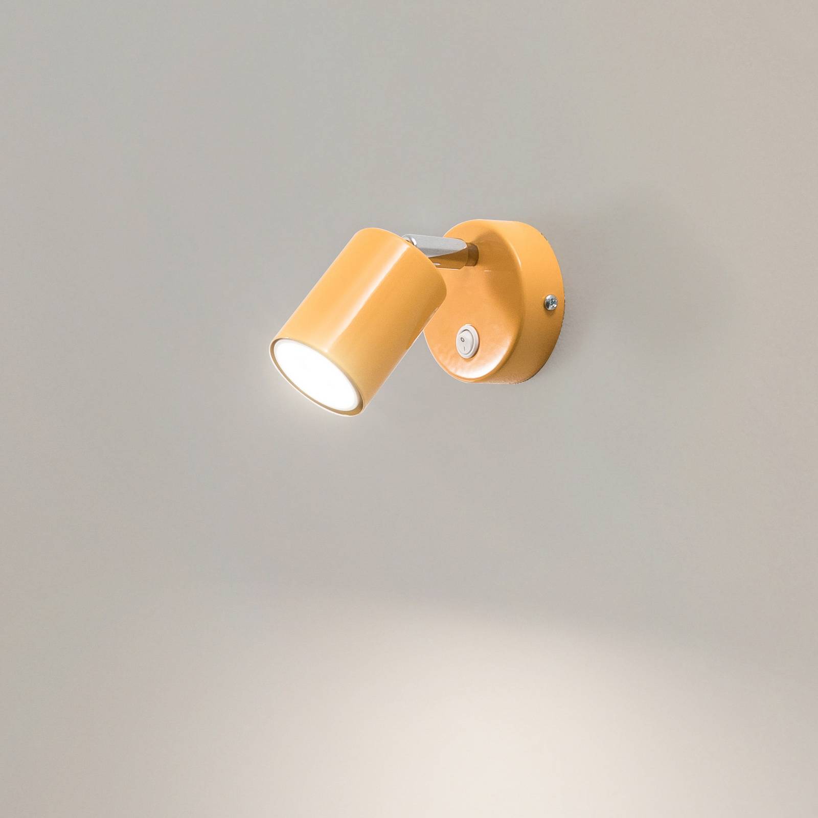 Wandstrahler Fun, gelb, 14 cm hoch, verstellbar, GU10 Wandstrahler Fun, gelb, 14 cm hoch, verstellbar, GU10 von Luminex