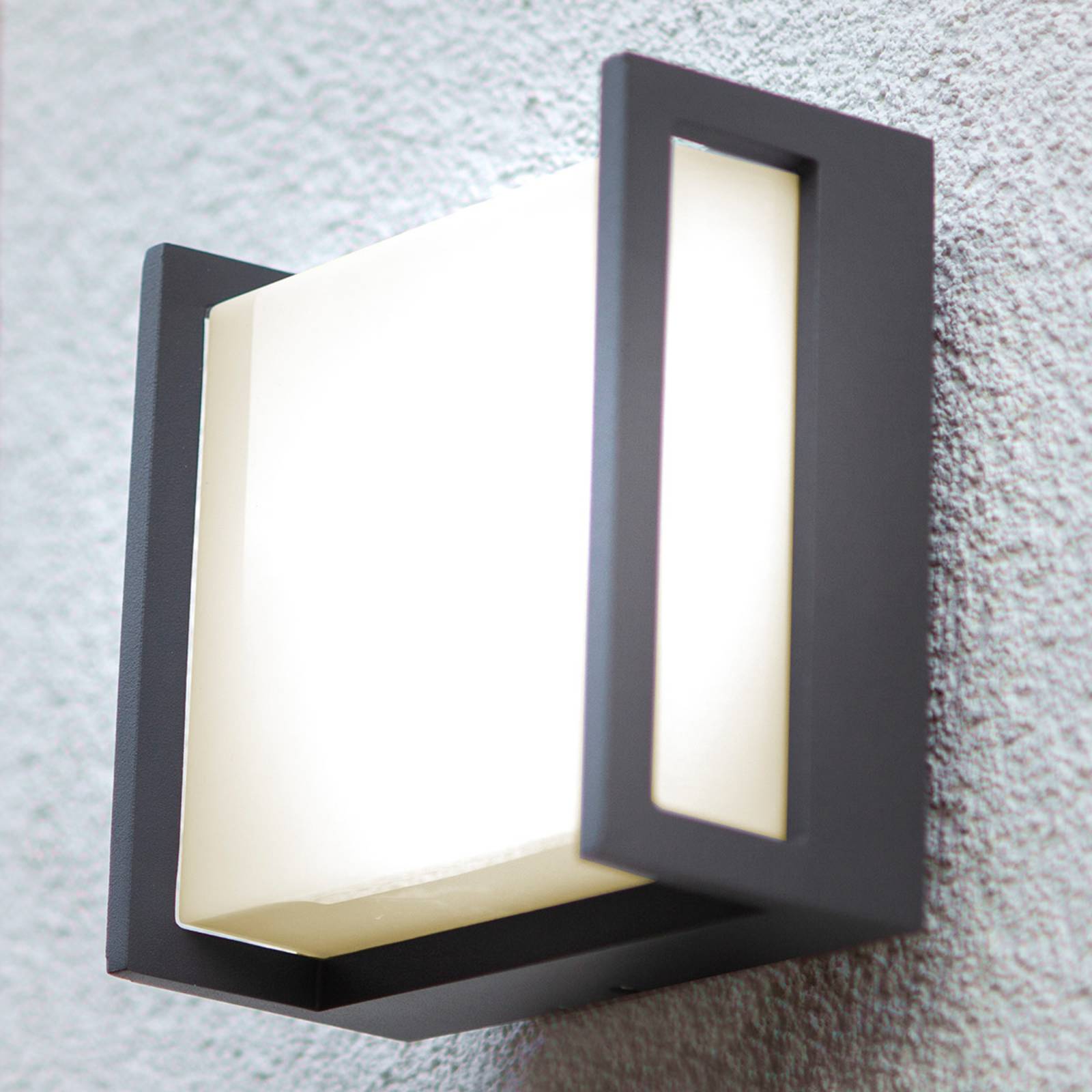 LED-Außenwandleuchte Qubo, 14cm x 14cm LED-Außenwandleuchte Qubo, 14cm x 14cm von Lutec