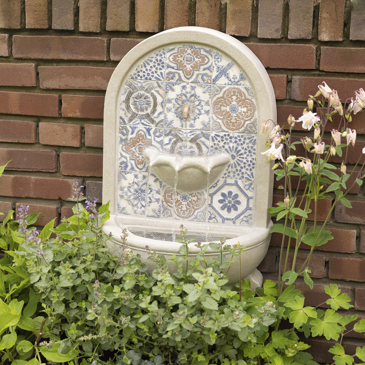 Brunnen - Wand- und Standbrunnen - rund - GRC Beton - H: 54cm - Außen - natur Brunnen - Wand- und Standbrunnen - rund - GRC Beton - H: 54cm - Außen - natur von MARELIDA